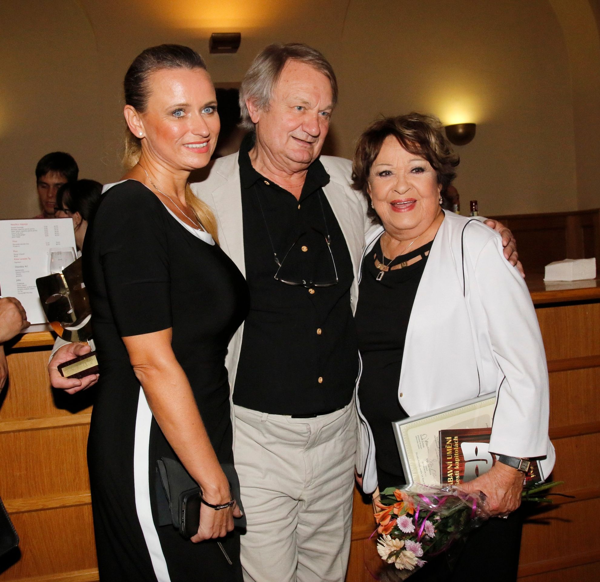 Jiřina Bohdalová Jiří Adamec Jana Adamcová - Jiří Adamec s manželkou Janou (4/5)