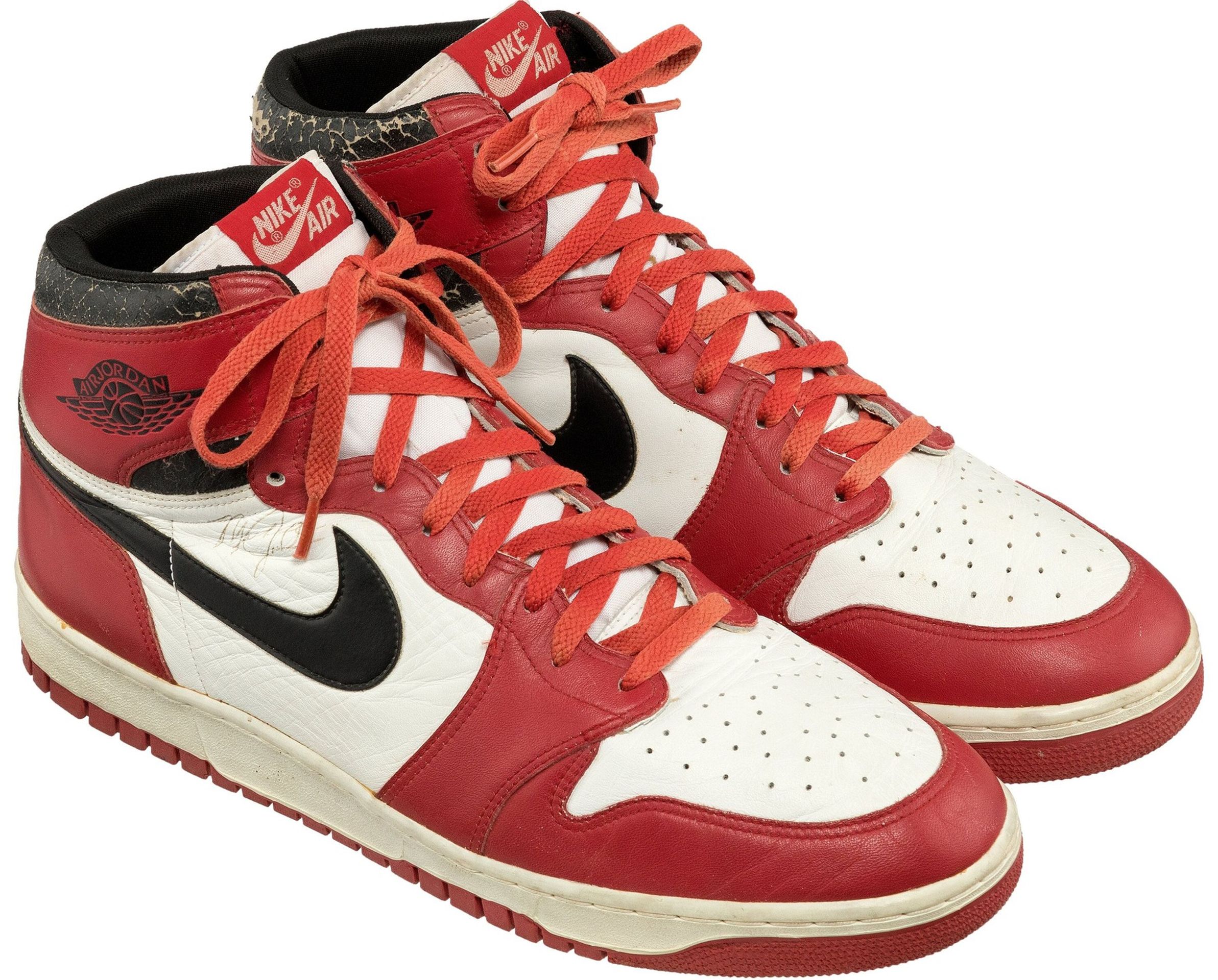 První boty Nike Air Jordan, 1985 - Cenné sběratelské předměty (11/26)