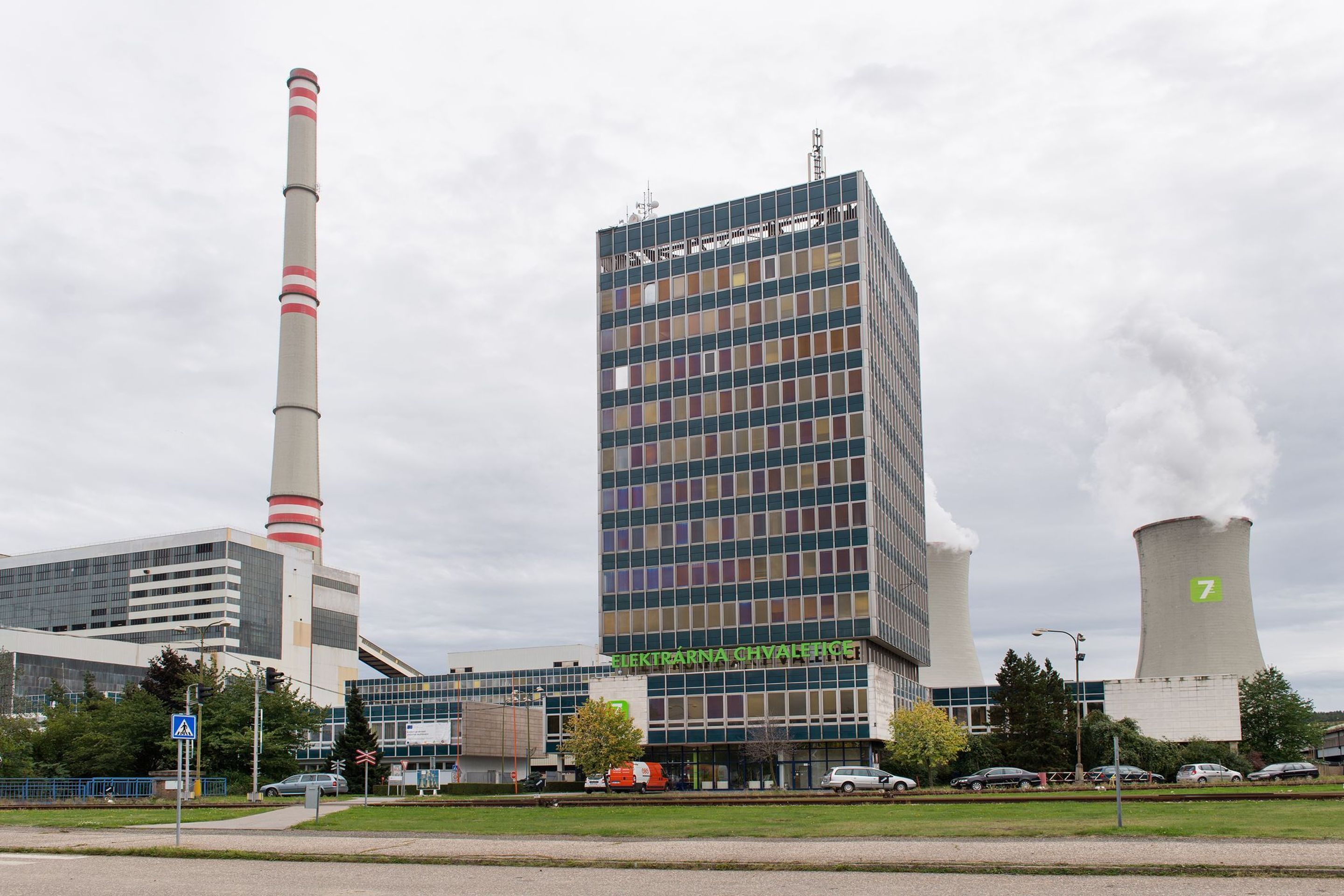 Elektrárna Chvaletice - 1 - GALERIE: Architektonická NEJ Česka (32/33)