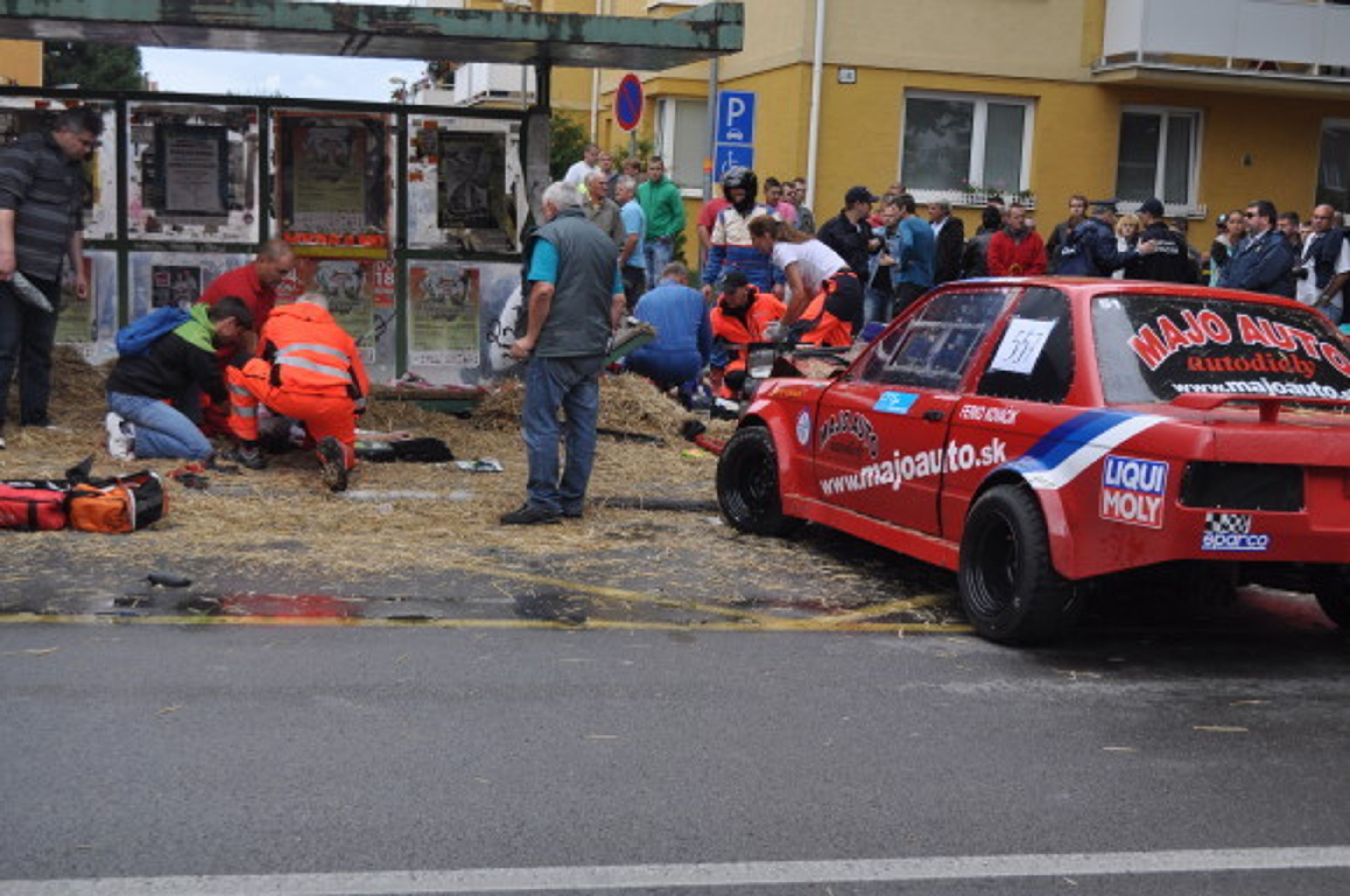 Nehoda závodního vozu na Slovensku - 23 - Nehoda závodního vozu na Slovensku (22/24)