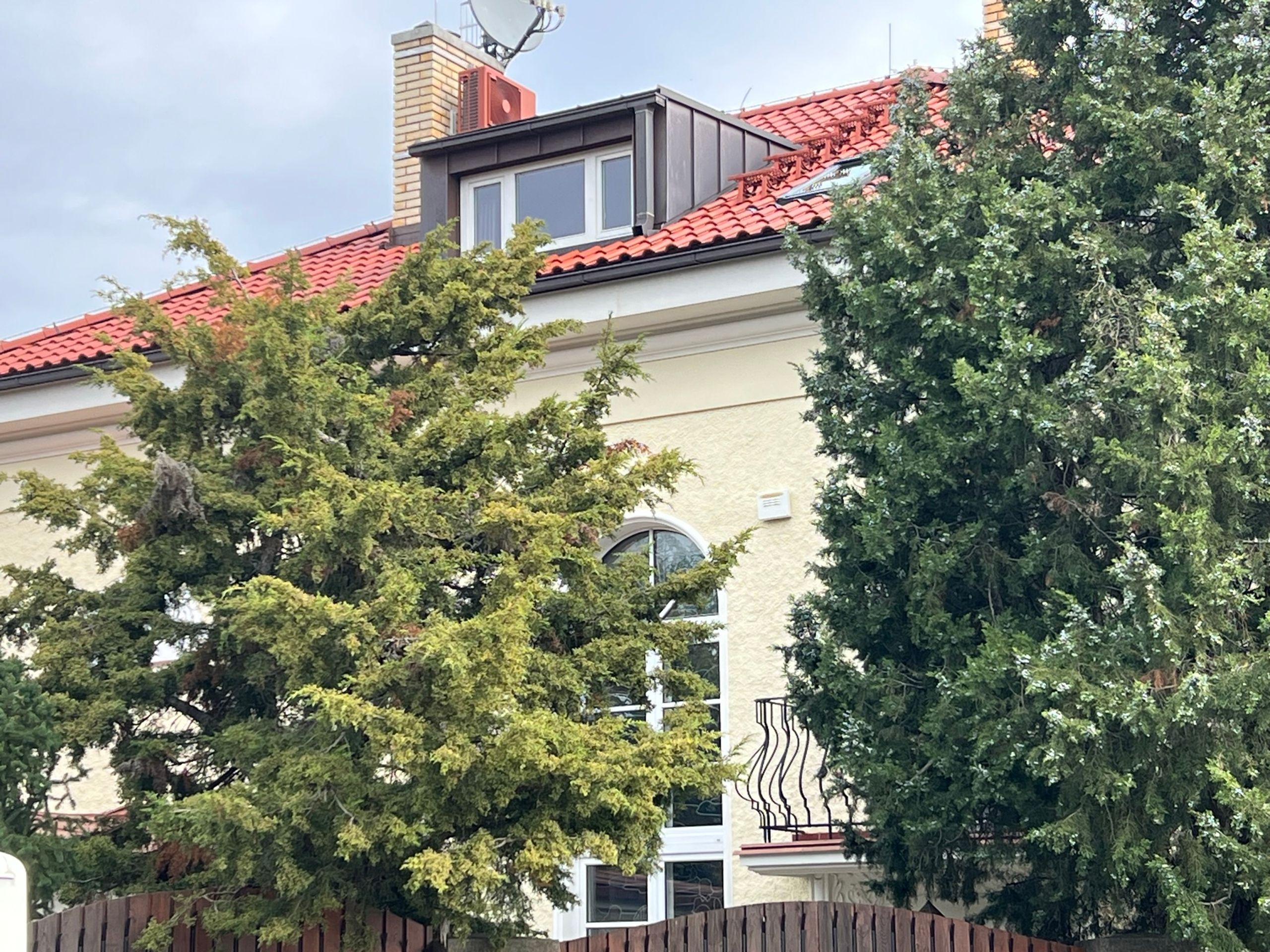 Vila Karla Gotta - Tři roky od smrti Karla Gotta (1/7)