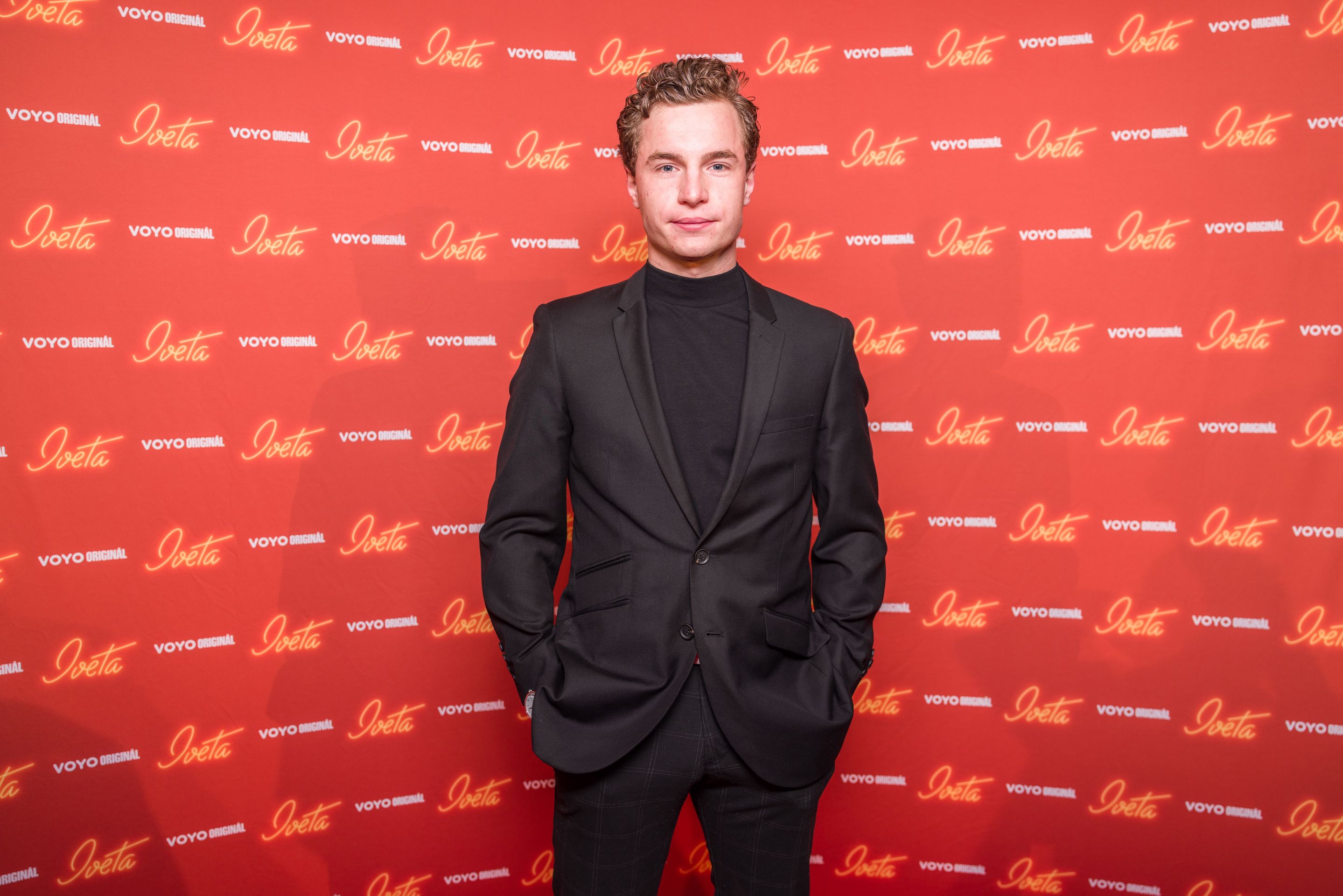 Premiéra druhé řady minisérie Iveta: Oskar Hes - Premiéra druhé řady seriálu Iveta (26/40)
