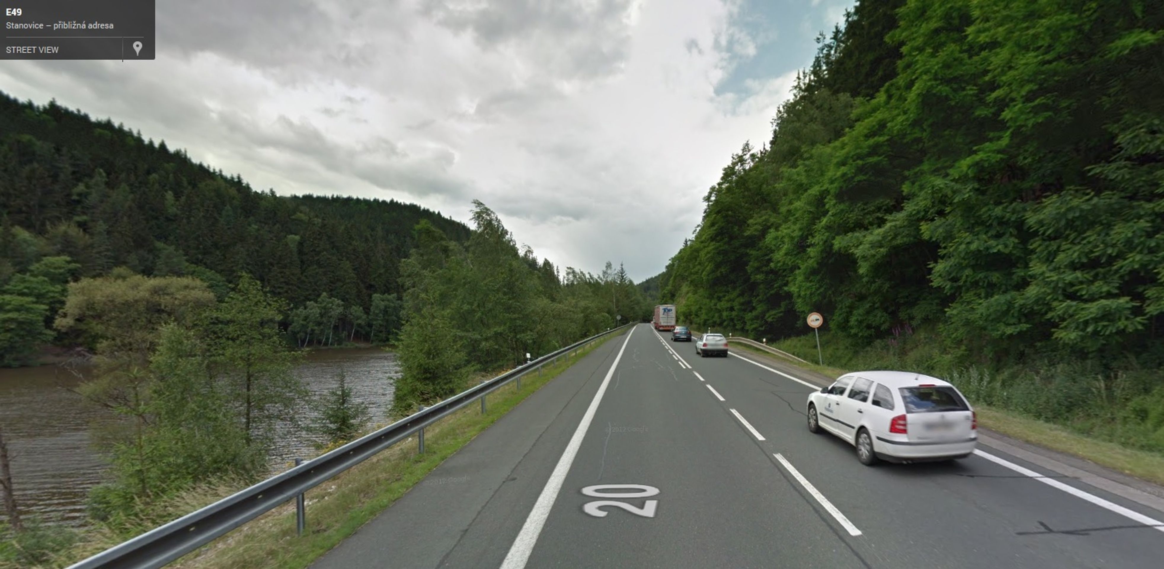 Silnice smrti v Karlovarském kraji - 2 - GALERIE: Silnice smrti v Karlovarském kraji (2/6)