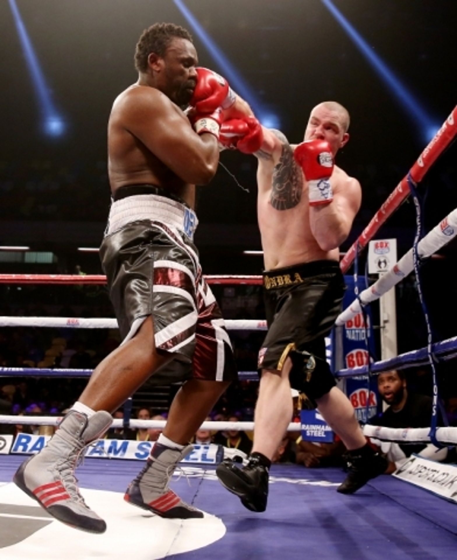 Ondřej Pála vs. Dereck Chisora - 9 - GALERIE: Ondřej Pála vs. Dereck Chisora (9/9)