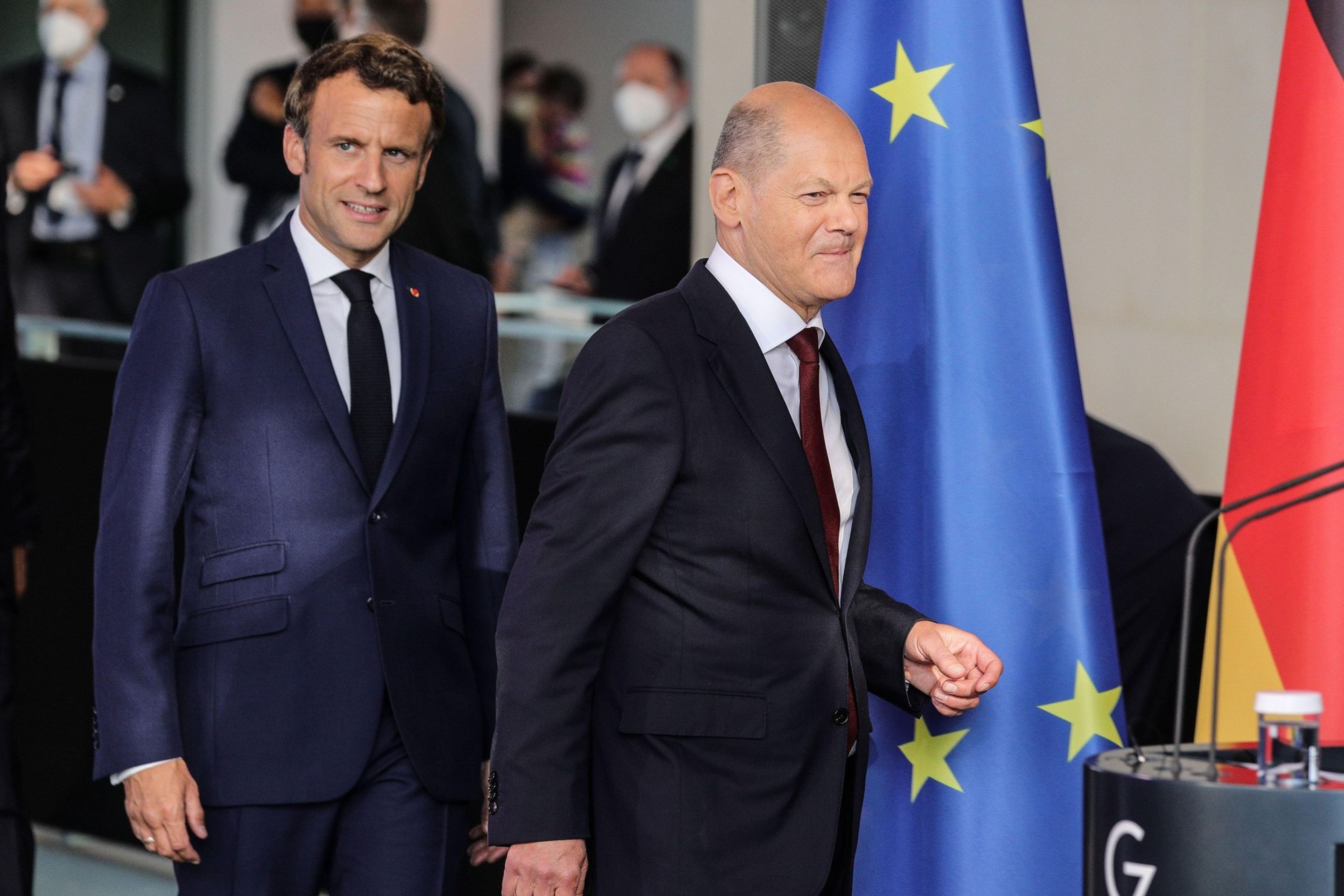 Emmanuel Macron Olaf Scholz, 9. 5. 2022 - Emmanuel Macron (14/19)