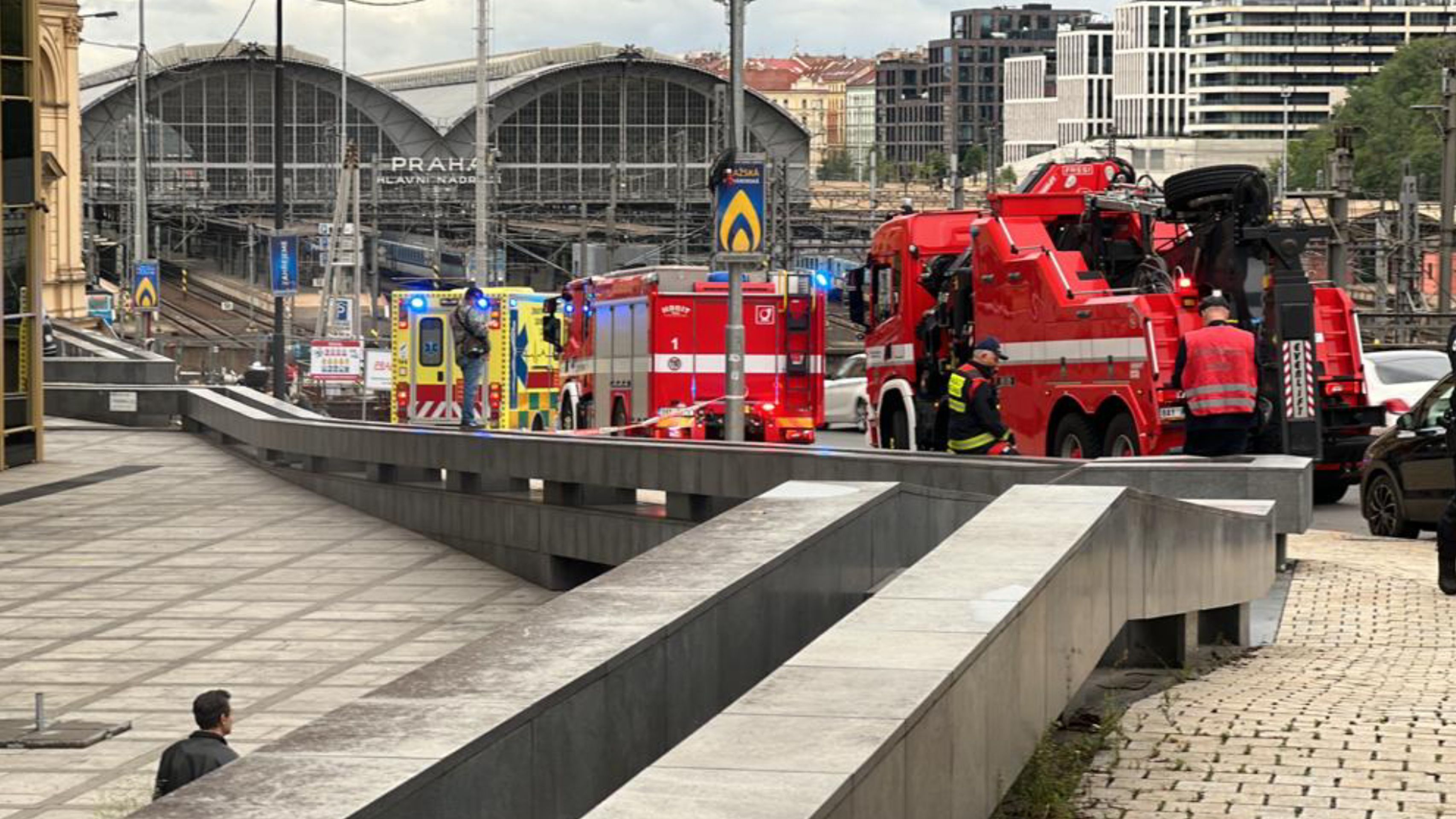 Nehoda hasičů v ulici Legerova  - Nehoda hasičů v pražské ulici Legerova (5/7)