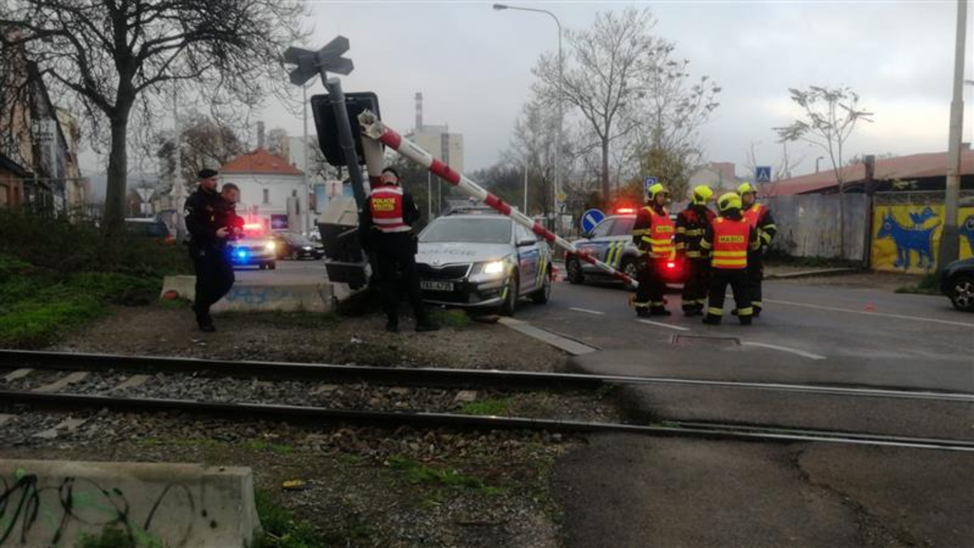 Nehoda policistů v Bubenské ulici - Nehoda na Praze 7 (6/6)