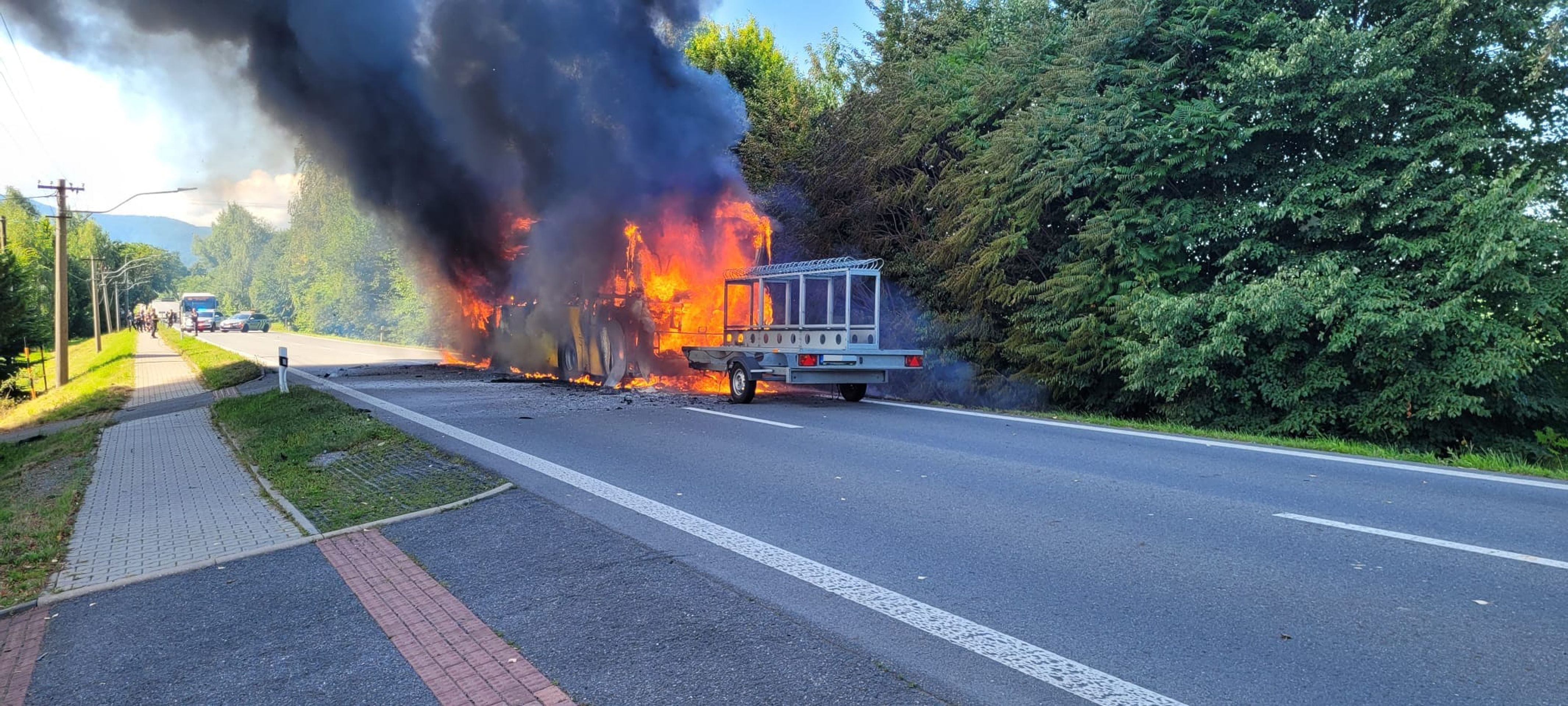 Požár autobusu v Ropici - Požár autobusu v Ropici (4/4)