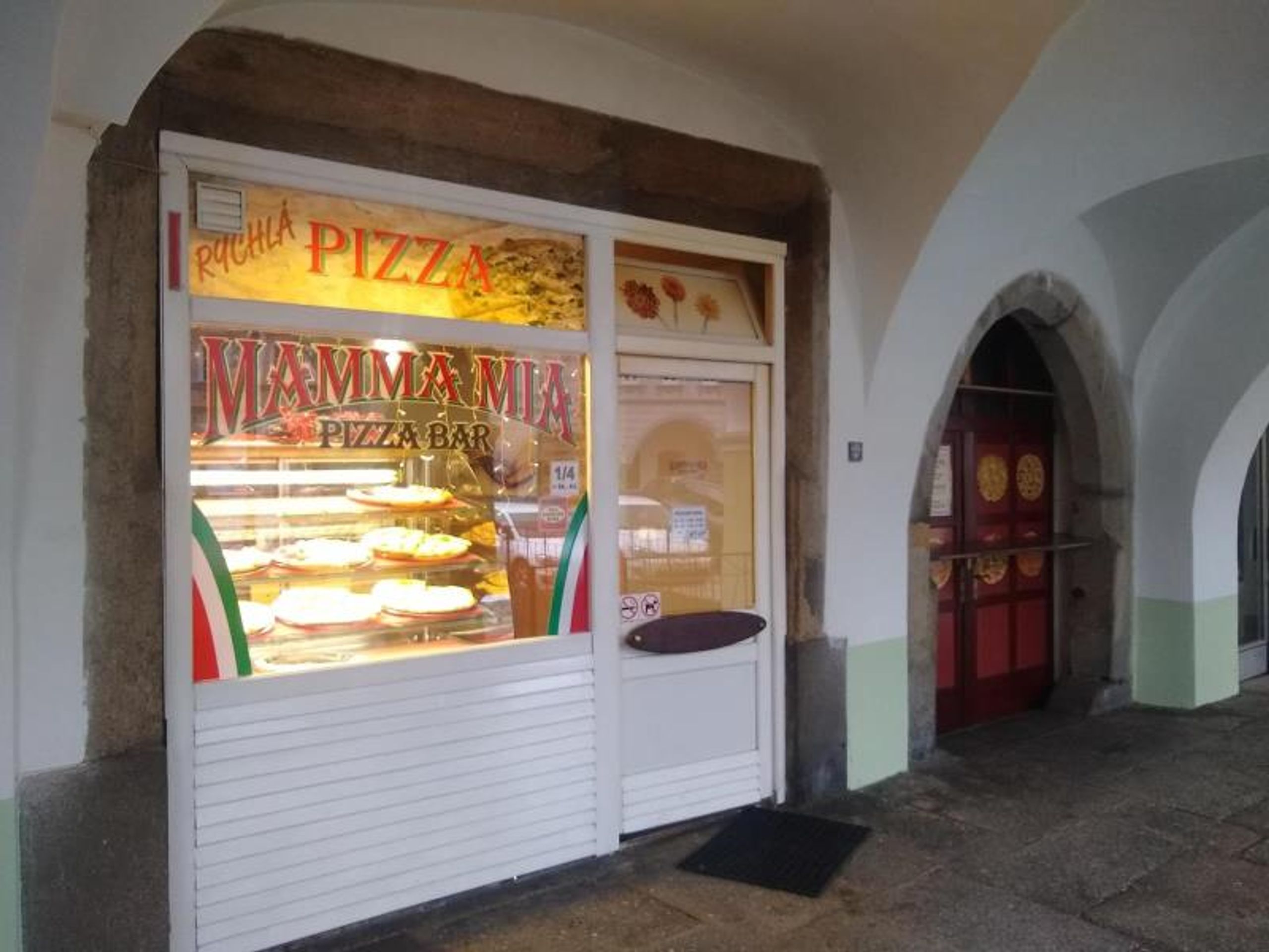 Mamma Mia Pizza Bar (9) - Provozovny uzavřené v letošním roce (90/256)