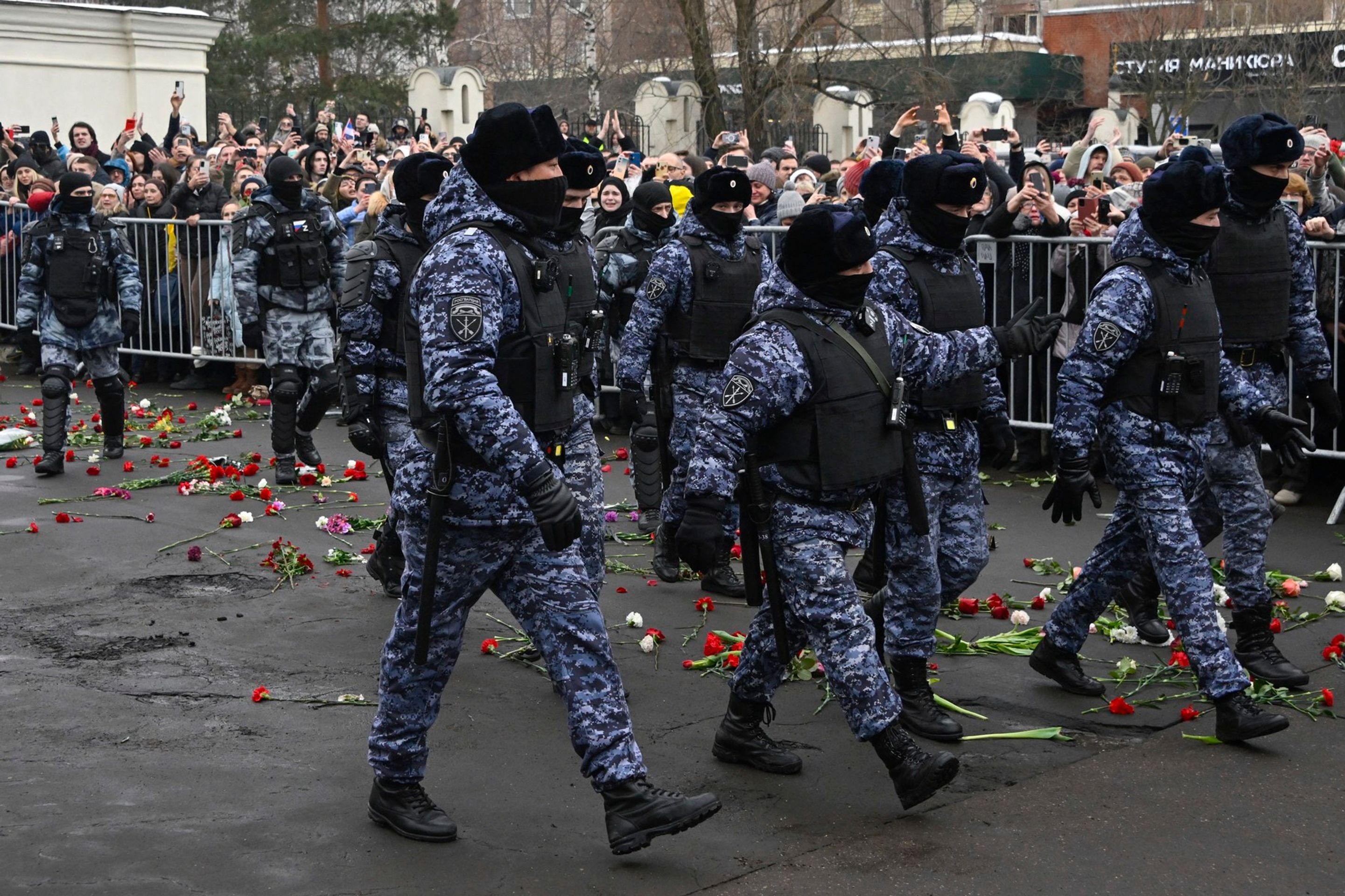 Pohřeb Alexeje Navalného, 1. 3. 2024 (8) - Ruská policie na pohřbu Alexeje Navalného (1/7)