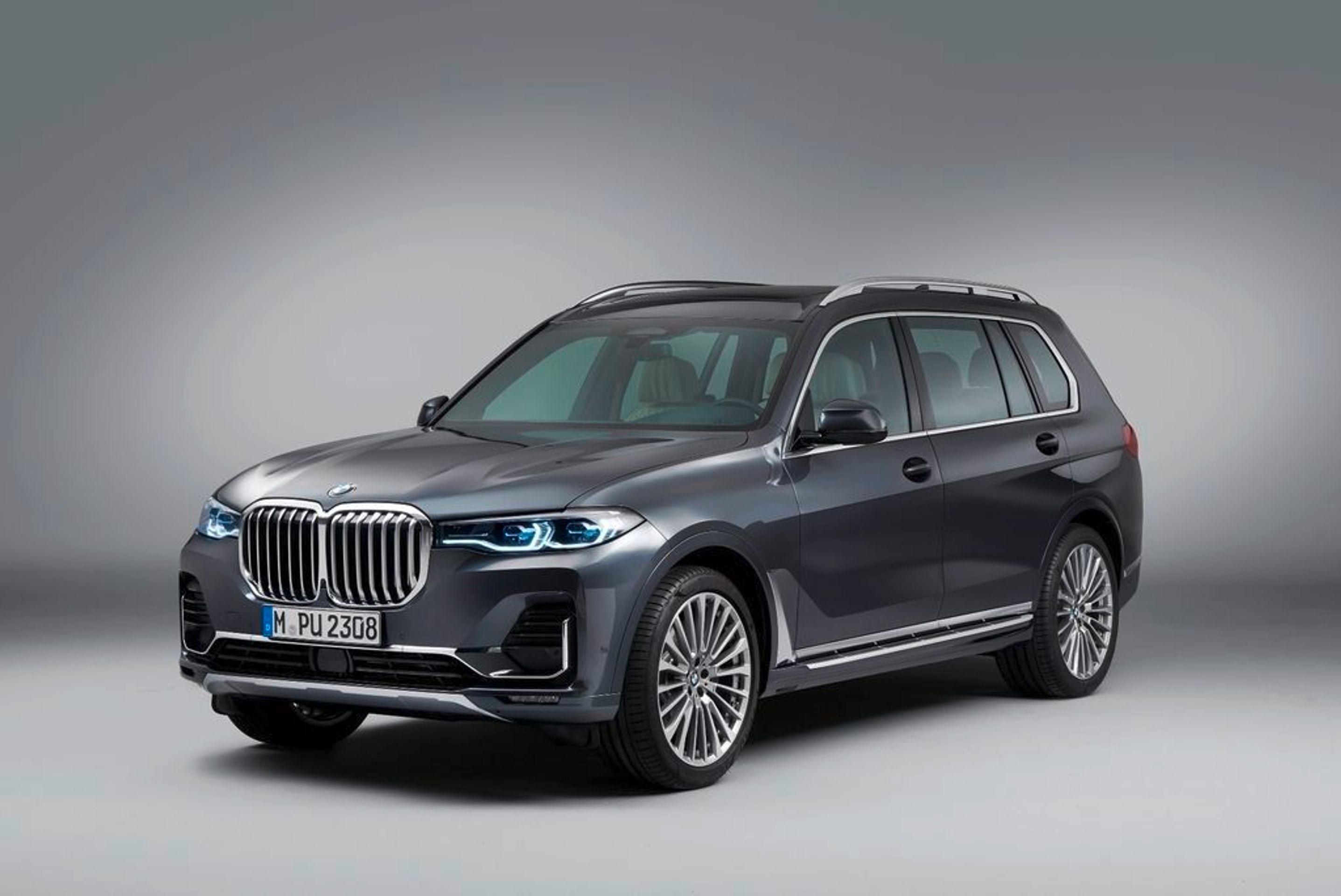 BMW X7 - 25 - Fotogalerie: Kolosální BMW X7 (7/24)