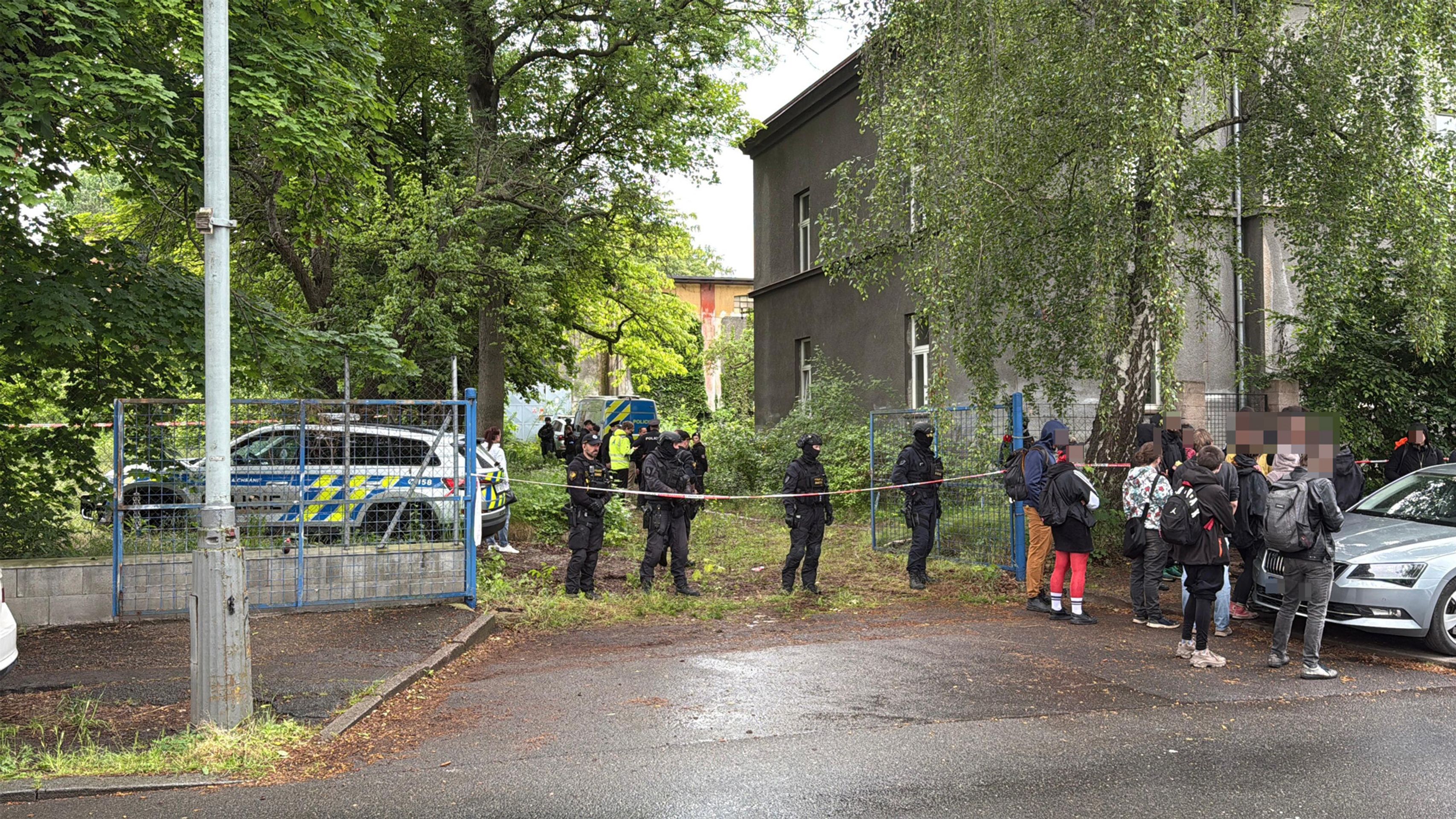 Policejní vyjednávání na Praze 6 (4) - Policejní vyjednávání na Praze 6 (7/10)