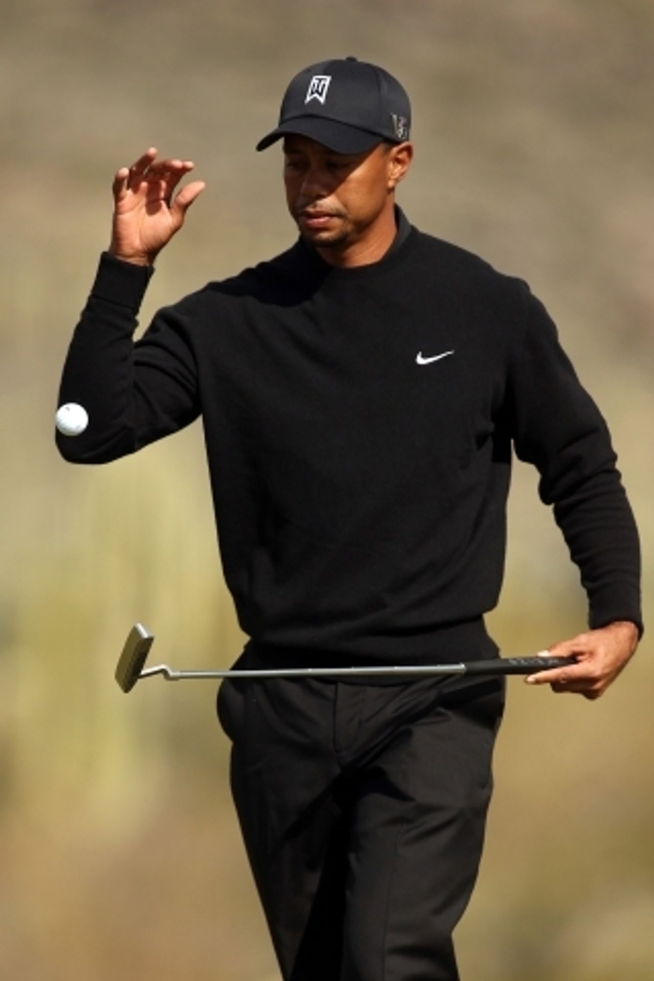 Woods a spol. hráli golf na sněhu - 1 - GALERIE: Woods a spol. hráli golf na sněhu (11/11)