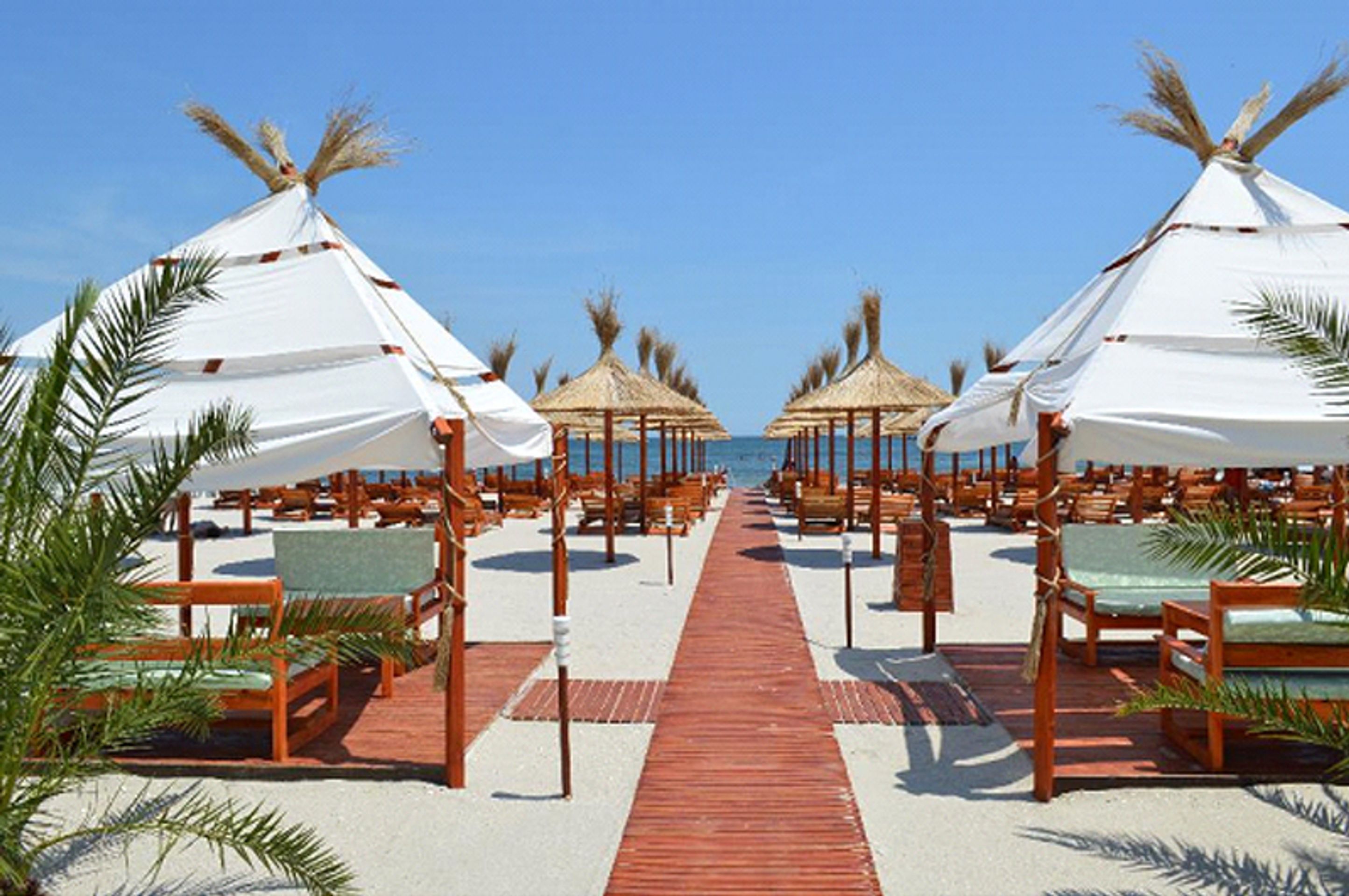 10 last minute destinací v Evropě pro poslední letní párty - Mamaia - Rumunsko - GALERIE: 10 last minute destinací v Evropě pro poslední letní párty (5/10)
