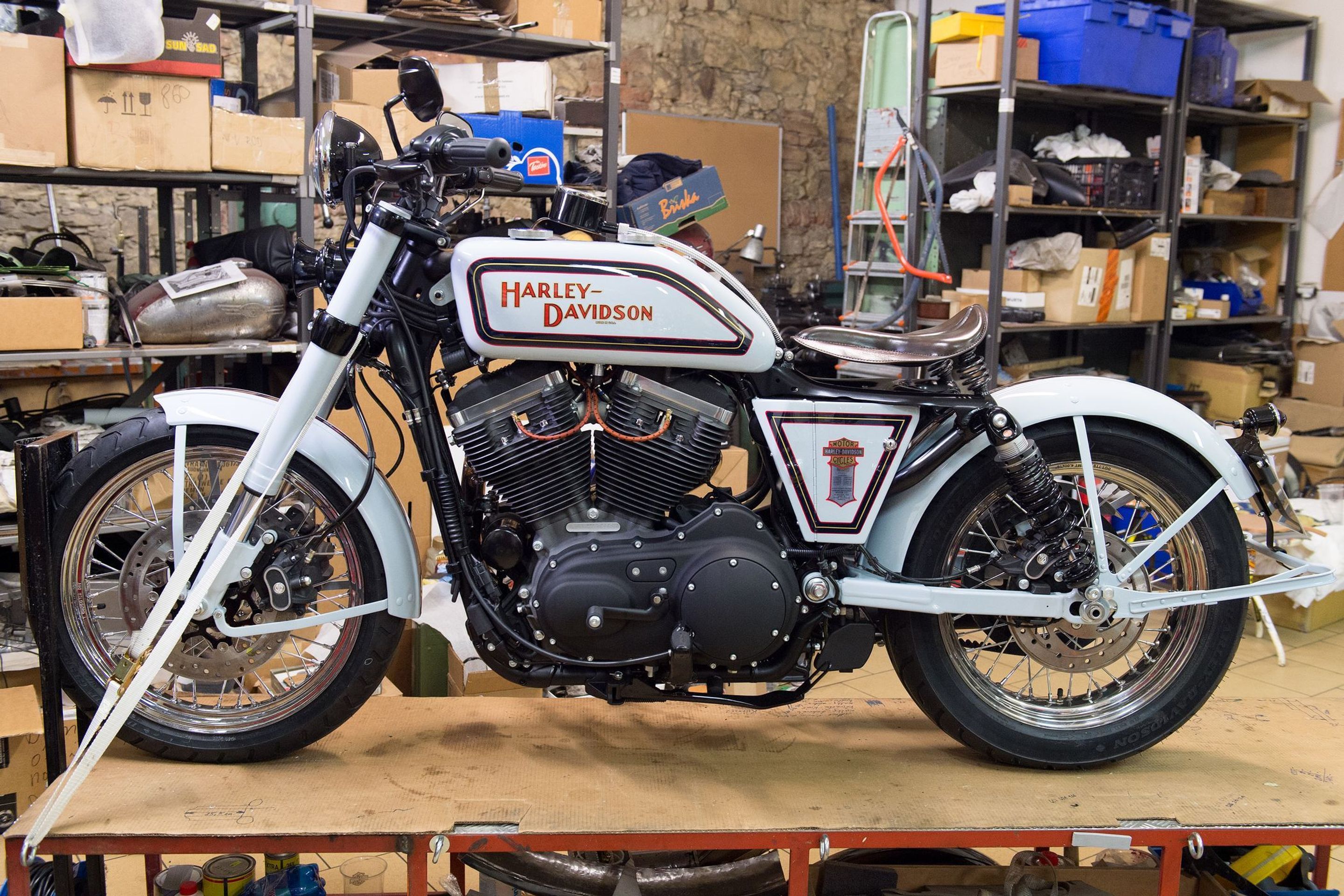 Retro přestavba Harley-Davidson - 3 - GALERIE: Retro přestavba Harley-Davidson (6/15)