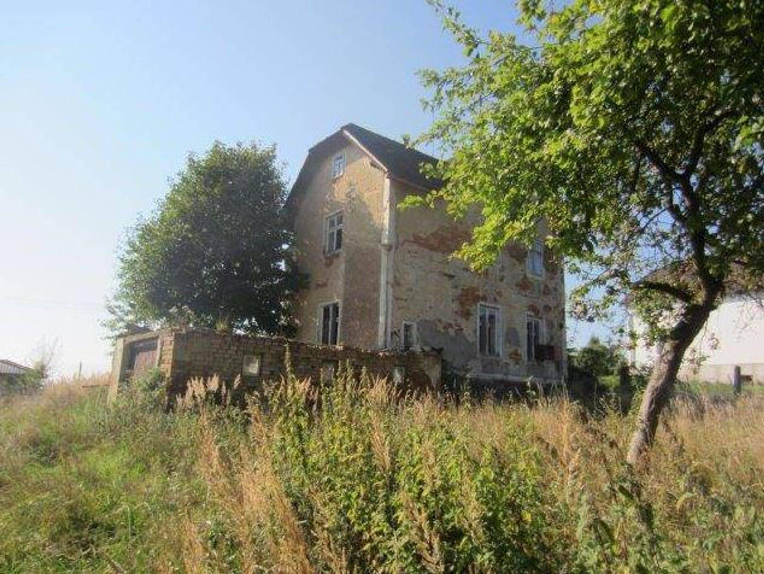 Domy na prodej ÚZSVM - Habartov - GALERIE: ÚZSVM prodává domy a chalupy (1/7)
