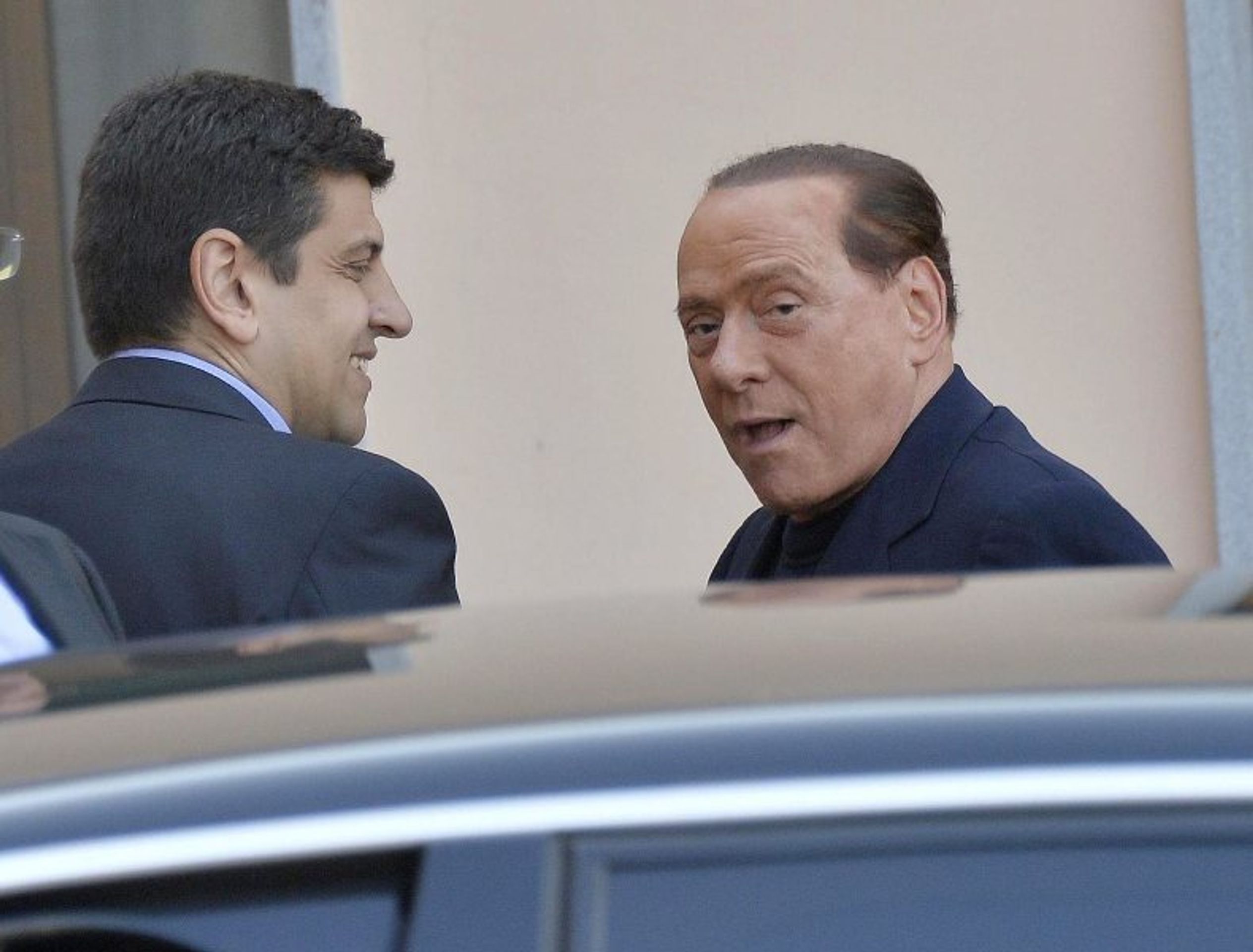 Silvio Berlusconi nastoupil do práce v domově pro seniory - 5 - GALERIE: Silvio Berlusconi (3/8)