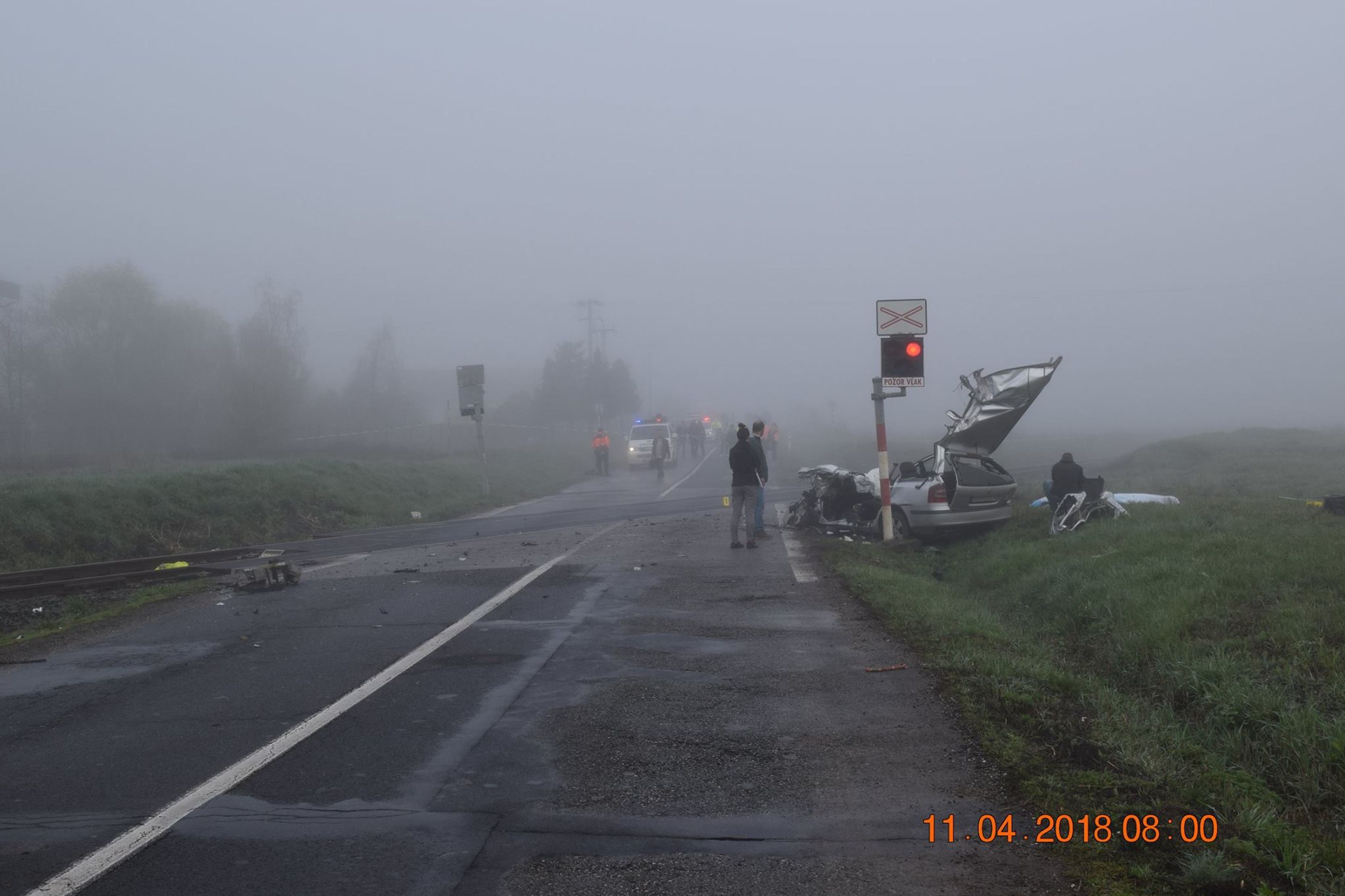 Tragická nehoda na železničním přejezdu v Rimavské Sobotě - GALERIE: Tragická nehoda na železničním přejezdu v Rimavské Sobotě (5/7)