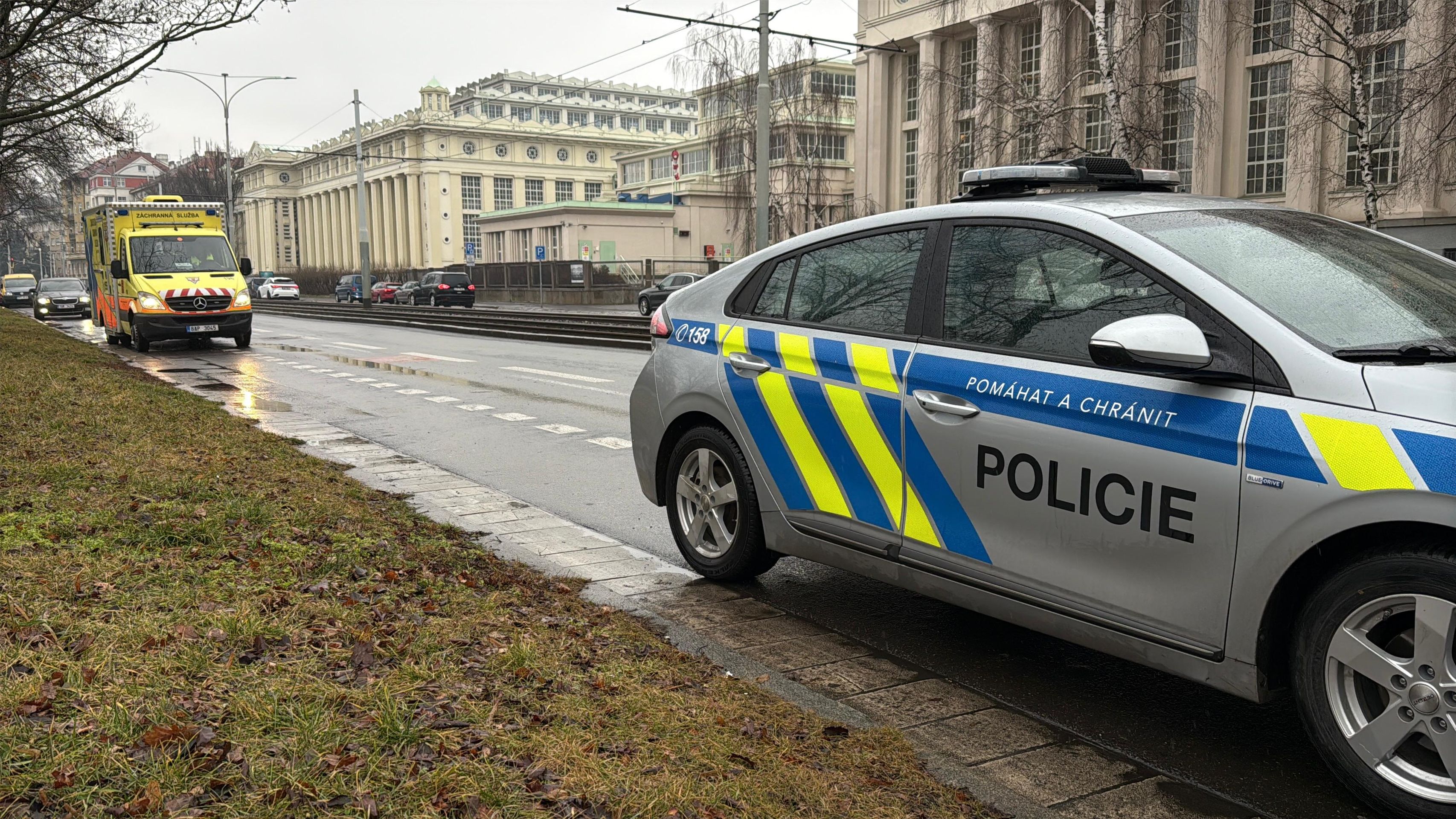 Zásah policejních vyjednavačů v Praze (1) - Zásah policejních vyjednavačů v Praze (4/5)