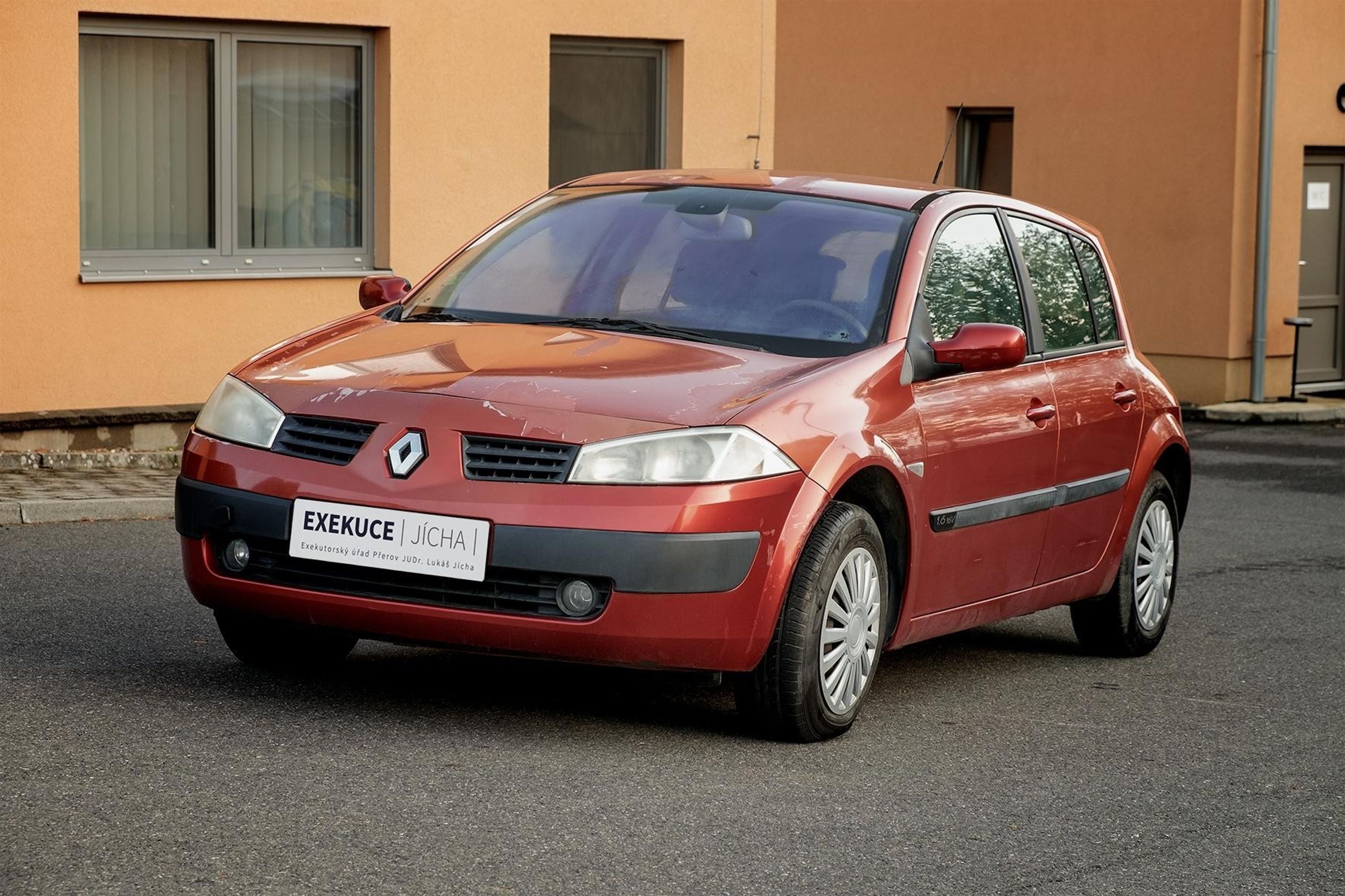 Dražba vozidel - Renault Megane (benzin) - GALERIE: Dražba vozidel (6/20)