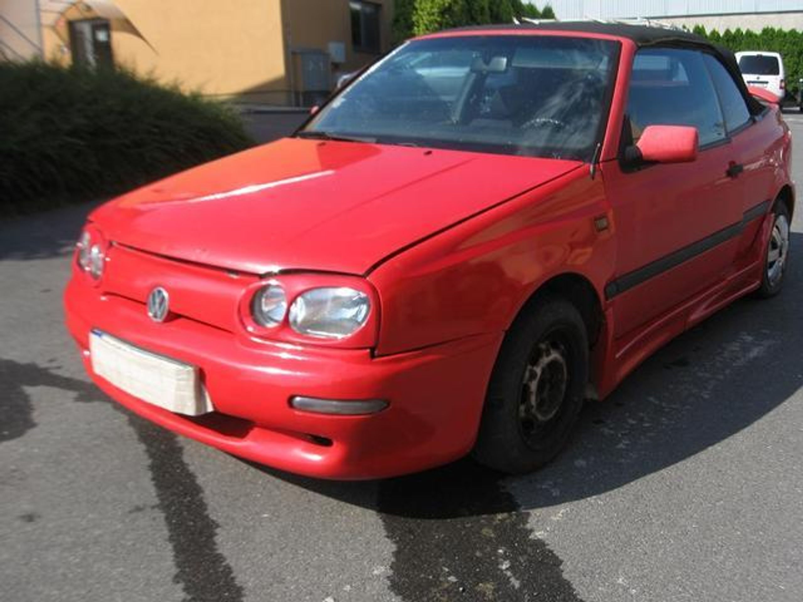 Dražba - Volkswagen Golf Cabrio - GALERIE: Dražba vozidel (26/27)