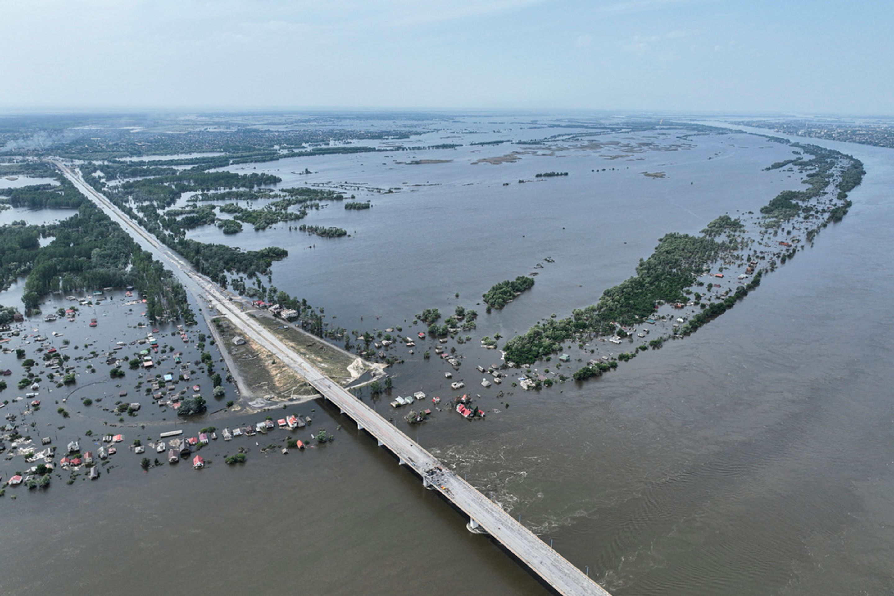 Zatopený Kherson, 10. června 2023 (3) - Zatopení měst po zničení Kachovské nádrže (12/15)