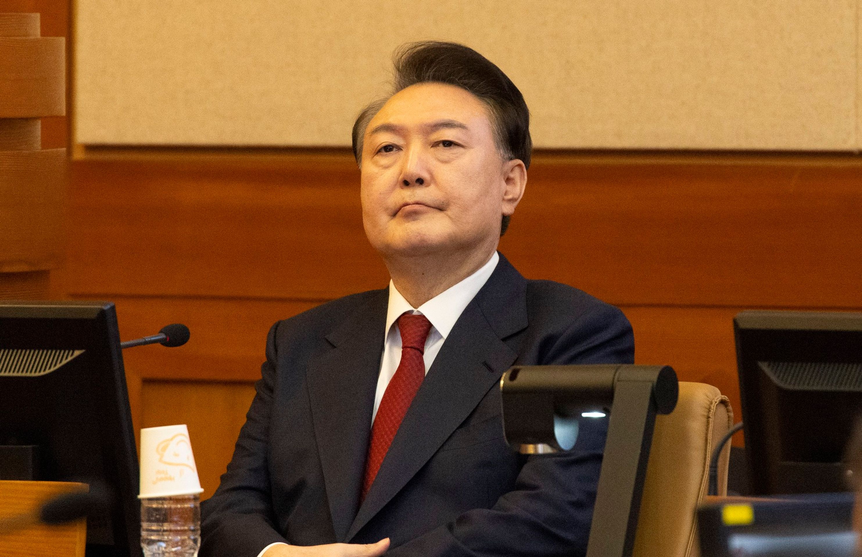 Yoon Suk Yeol u soudu v Soulu v Jižní Koreji - Odvolání jihokorejského prezidenta Yoon Suk Yeola (3/3)
