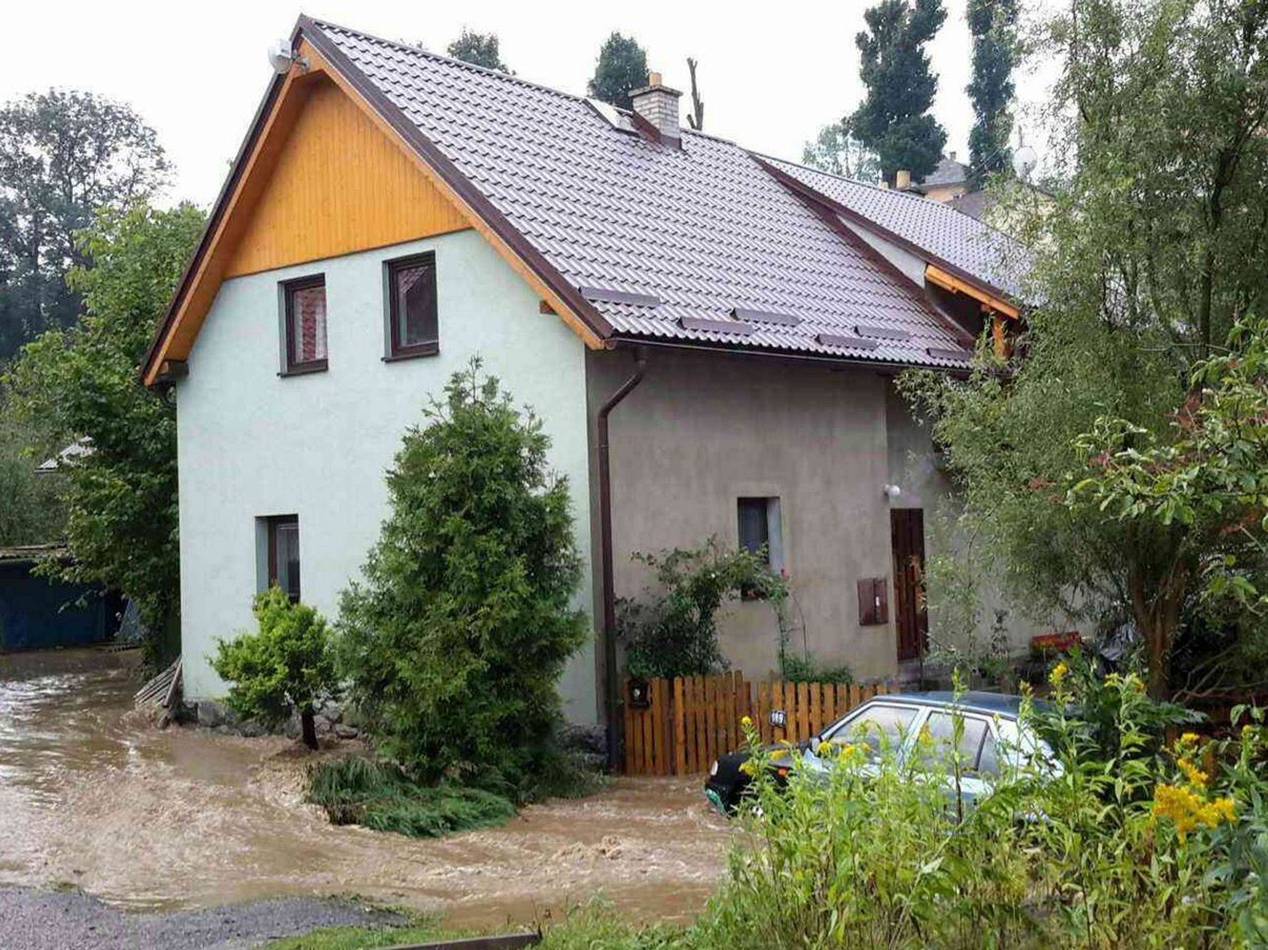 Blesková povodeň ve Štítech na Šumpersku - 3 - GALERIE: Do Česká dorazily silné bouřky (7/19)