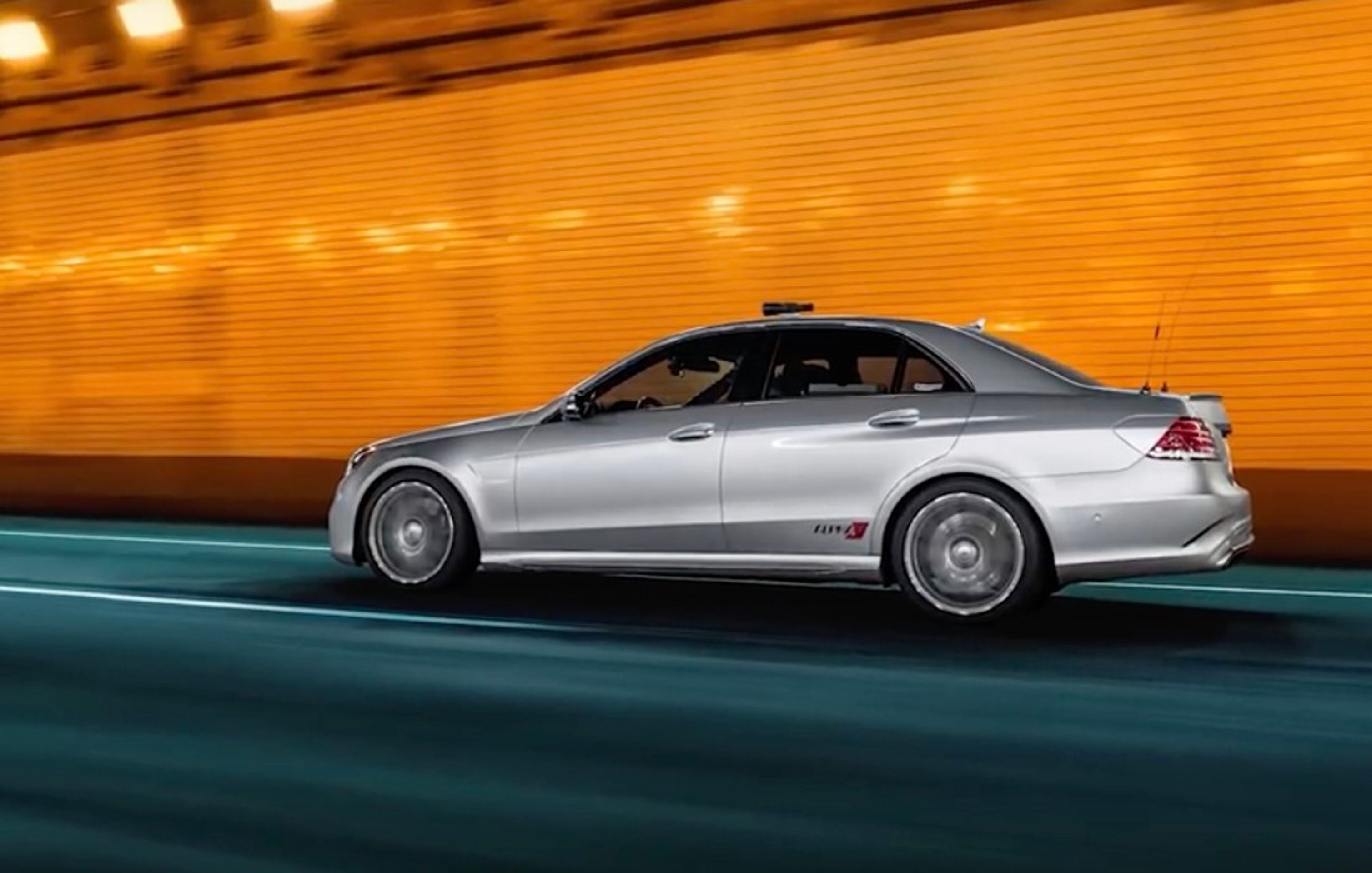 Merecedes AMG E63 se speciální výbavou pro rekordní jízdu - 24 - Fotogalerie: Speciálně upravený vůz pro rekordní Cannonball Run (8/12)