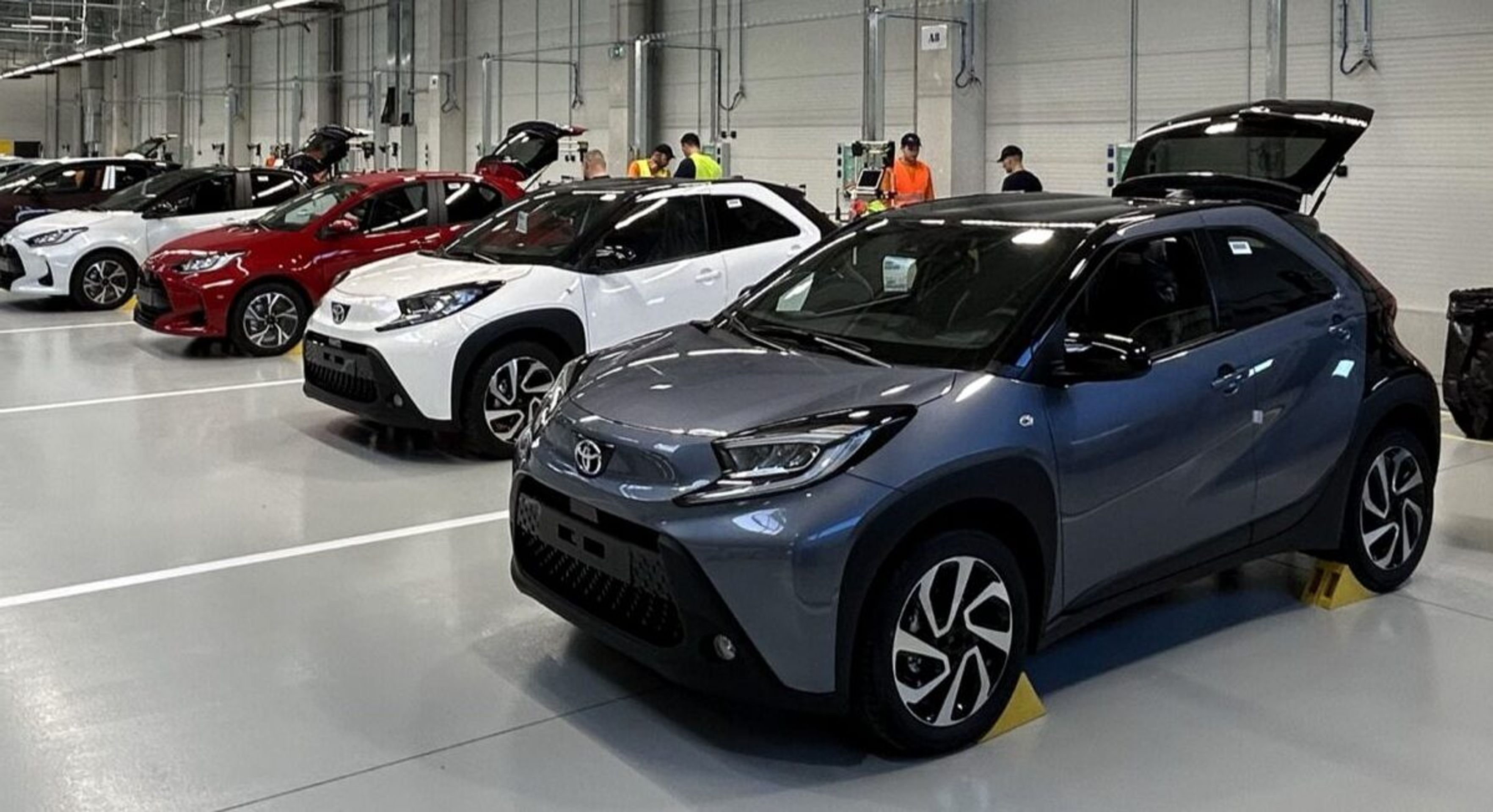 Mega-hub Toyoty v Kolíně - Mega-hub Toyoty v Kolíně (1/5)