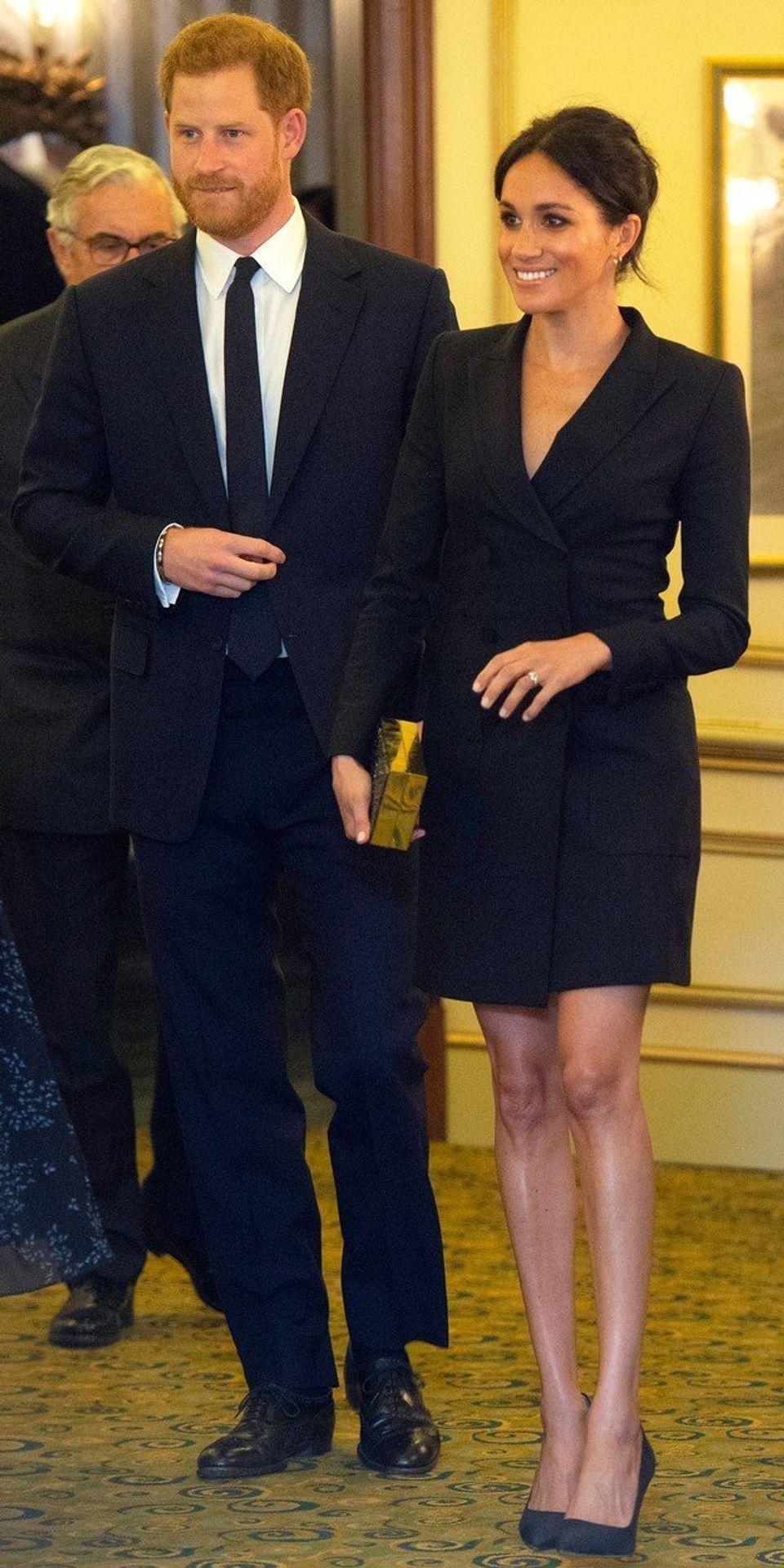 Meghan Markle si oblékla krátké šaty - 4 - GALERIE: Harry a Meghan (10/19)