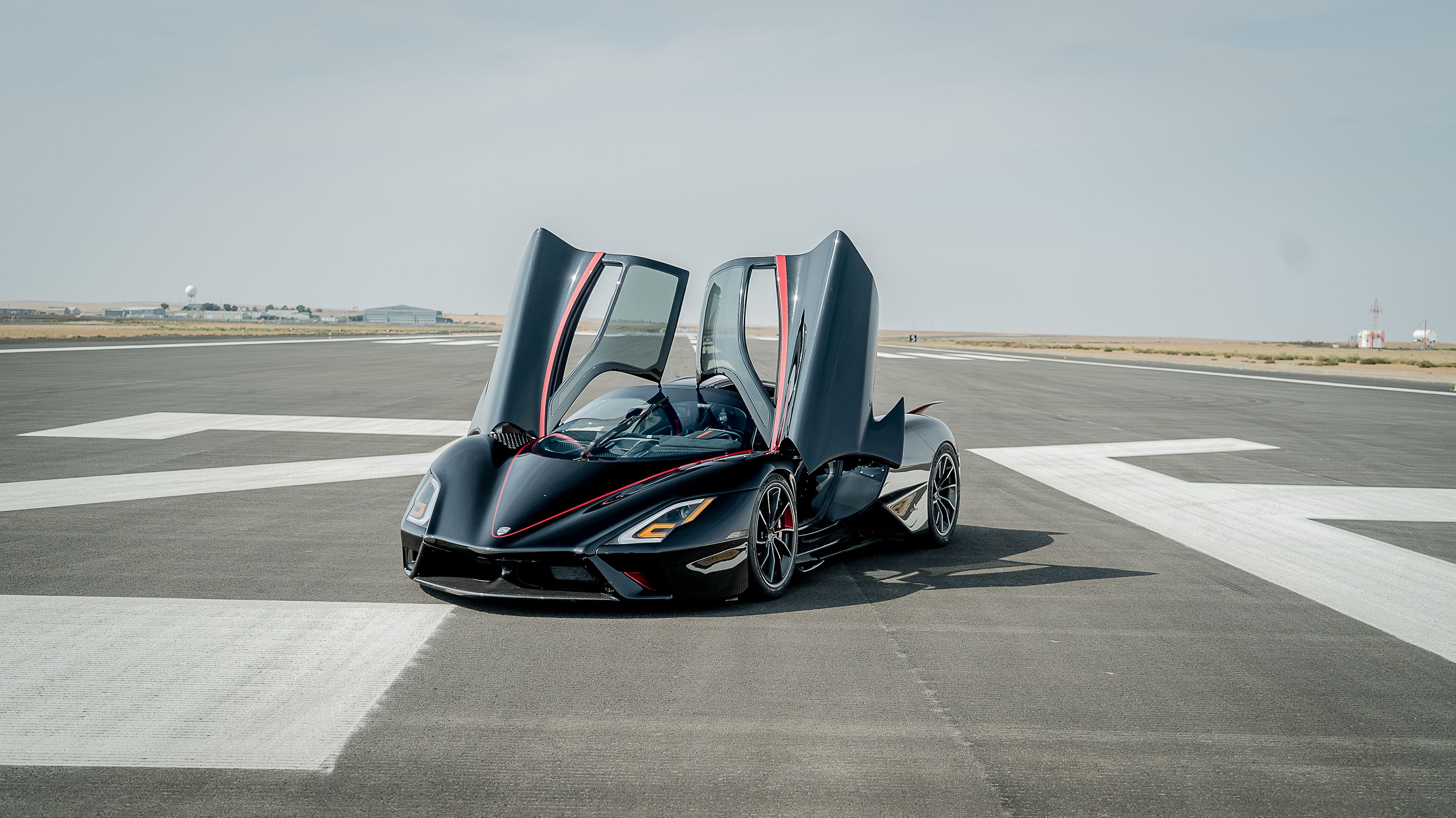 SSC Tuatara - 31 - Fotogalerie: Ultimátní hypersport SSC Tuatara (1/23)