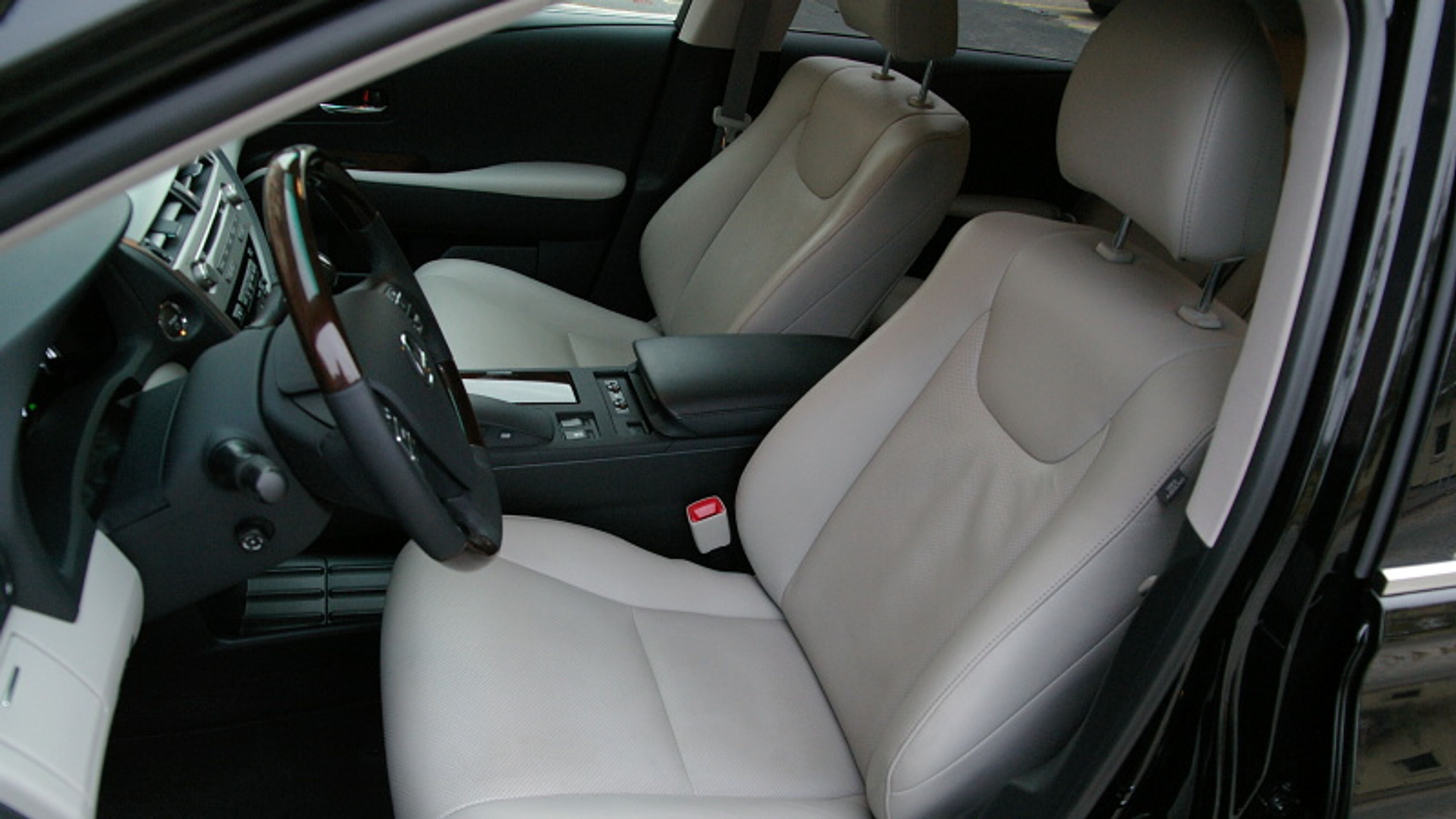 Lexus RX450h-6 - GALERIE Lexus RX450h (5/10)