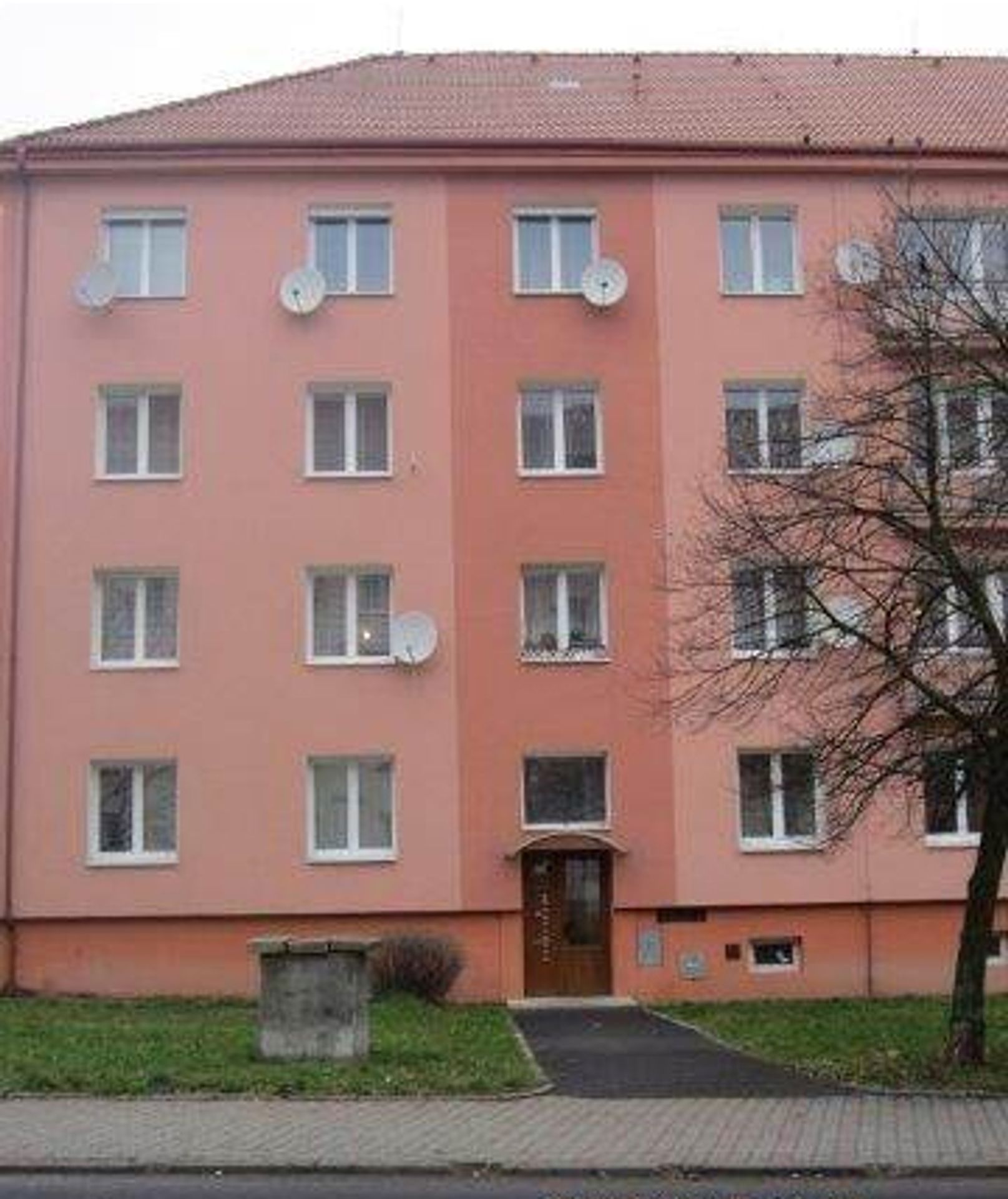 Prodej bytu - Sokolov - GALERIE: Nabídka nemovitostí (6/8)