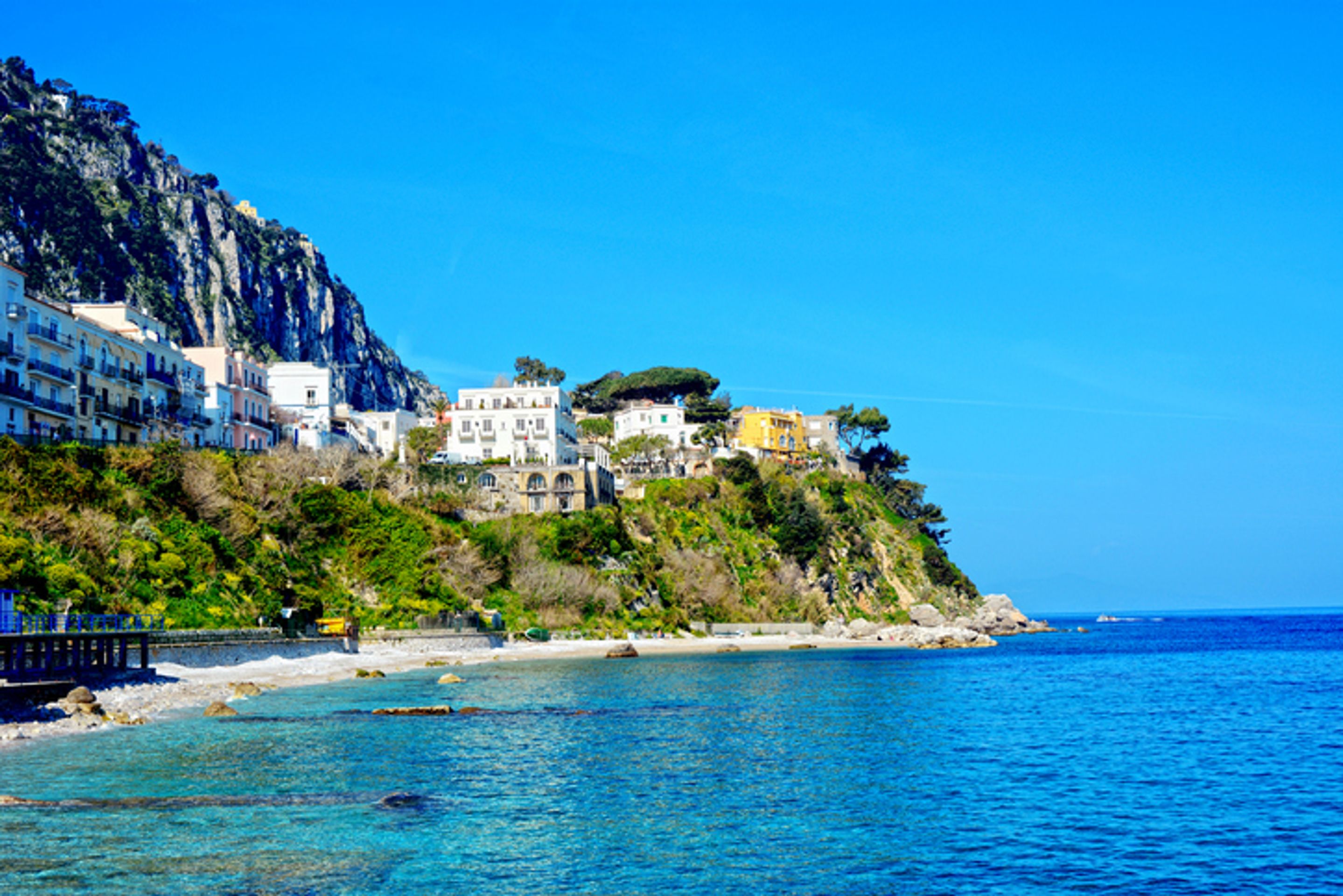 Nejkrásnější ostrovy - Capri, Itálie - GALERIE: Nejkrásnější ostrovy (7/7)