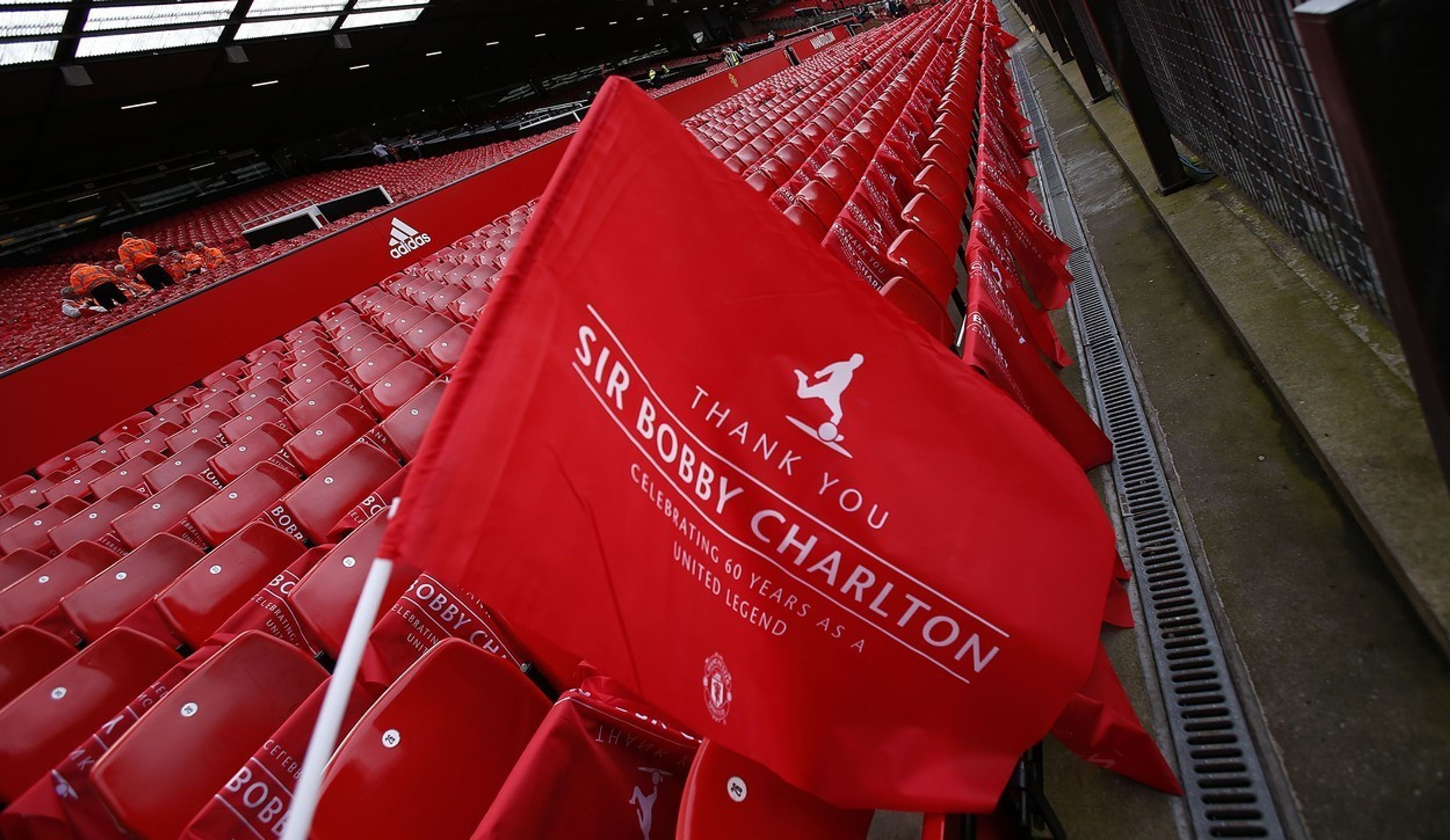 Sir Bobby Charlton má na Old Trafford vlastní tribunu - 2 - GALERIE: Sir Bobby Charlton má na Old Trafford vlastní tribunu (5/6)