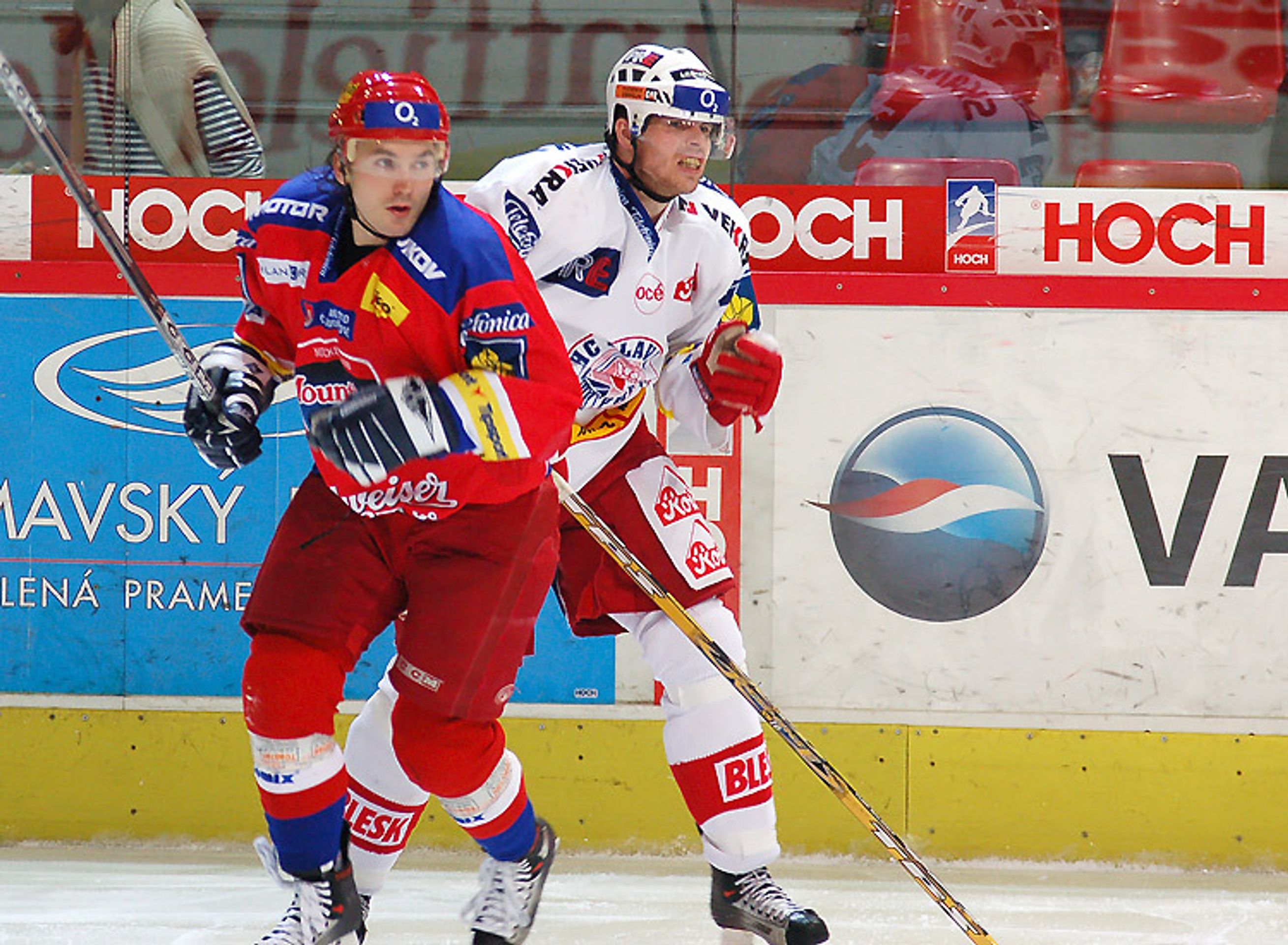 HC MOUNTFIELD - HC Slavia Praha - V čele extraligy je stále Liberec (1/2)