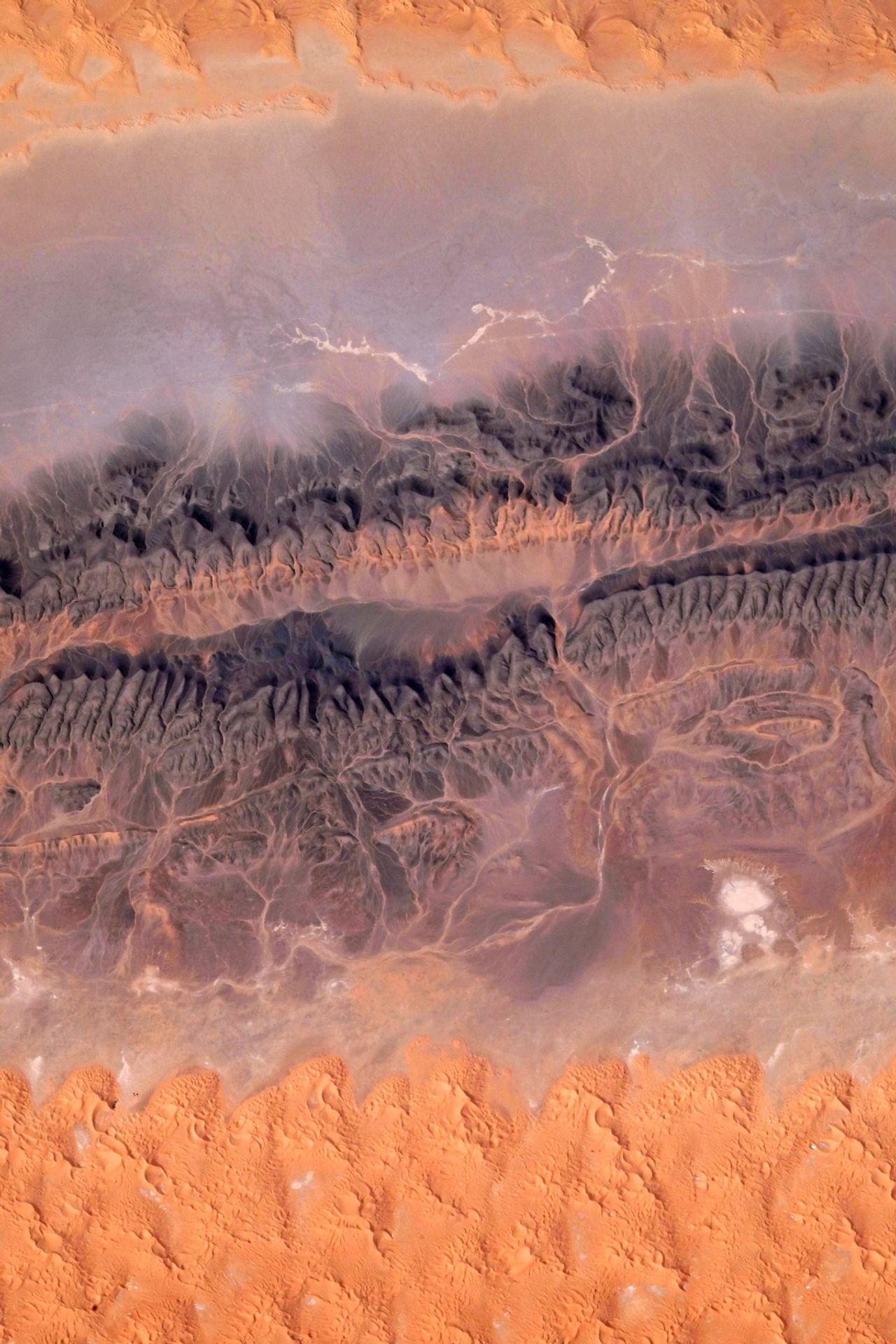 NASA zveřejnila dechberoucí fotky Země - NASA zveřejnila dechberoucí fotky Země (2/6)