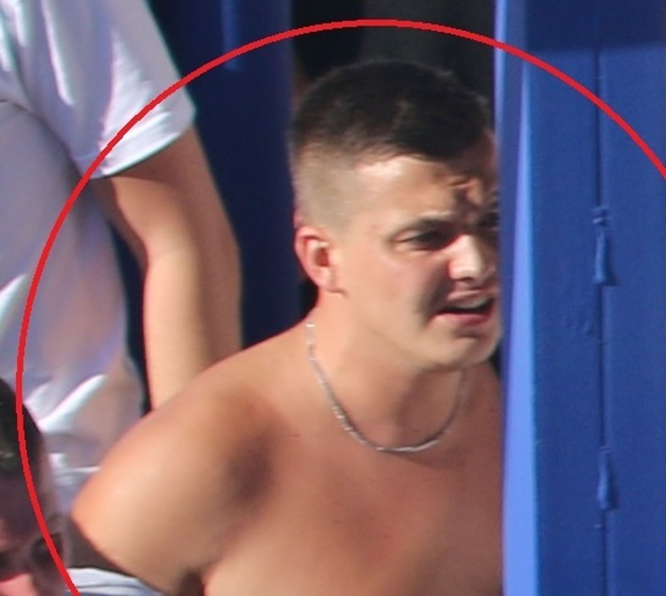 Policie pátrá po třech fanoušcích Baníku - 3 - GALERIE: Policie pátrá po fotbalových fanoušcích (7/9)