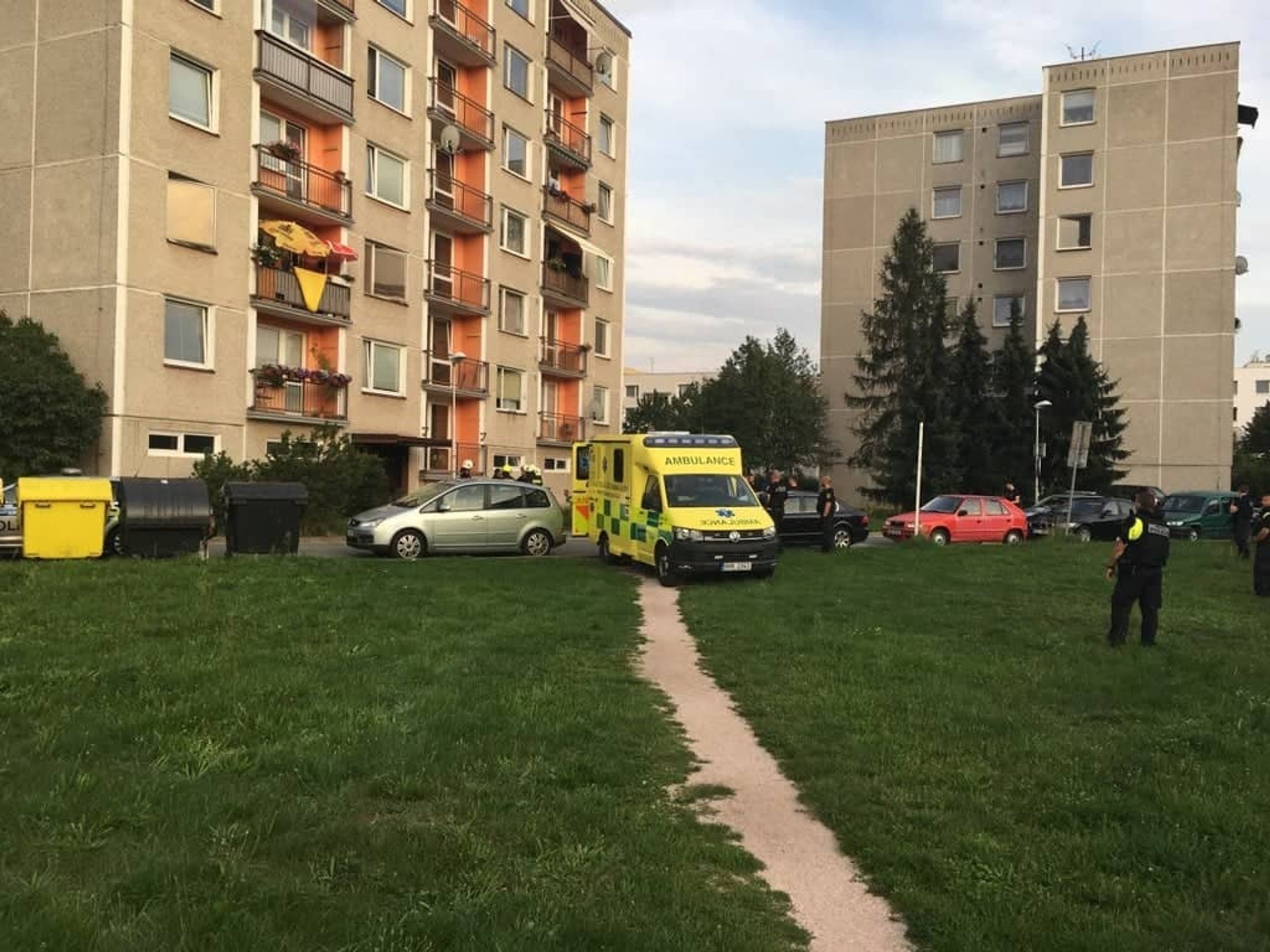 Střelba v Hradci - 2 - GALERIE: Zásah proti ozbrojenci v Hradci Králové (3/3)