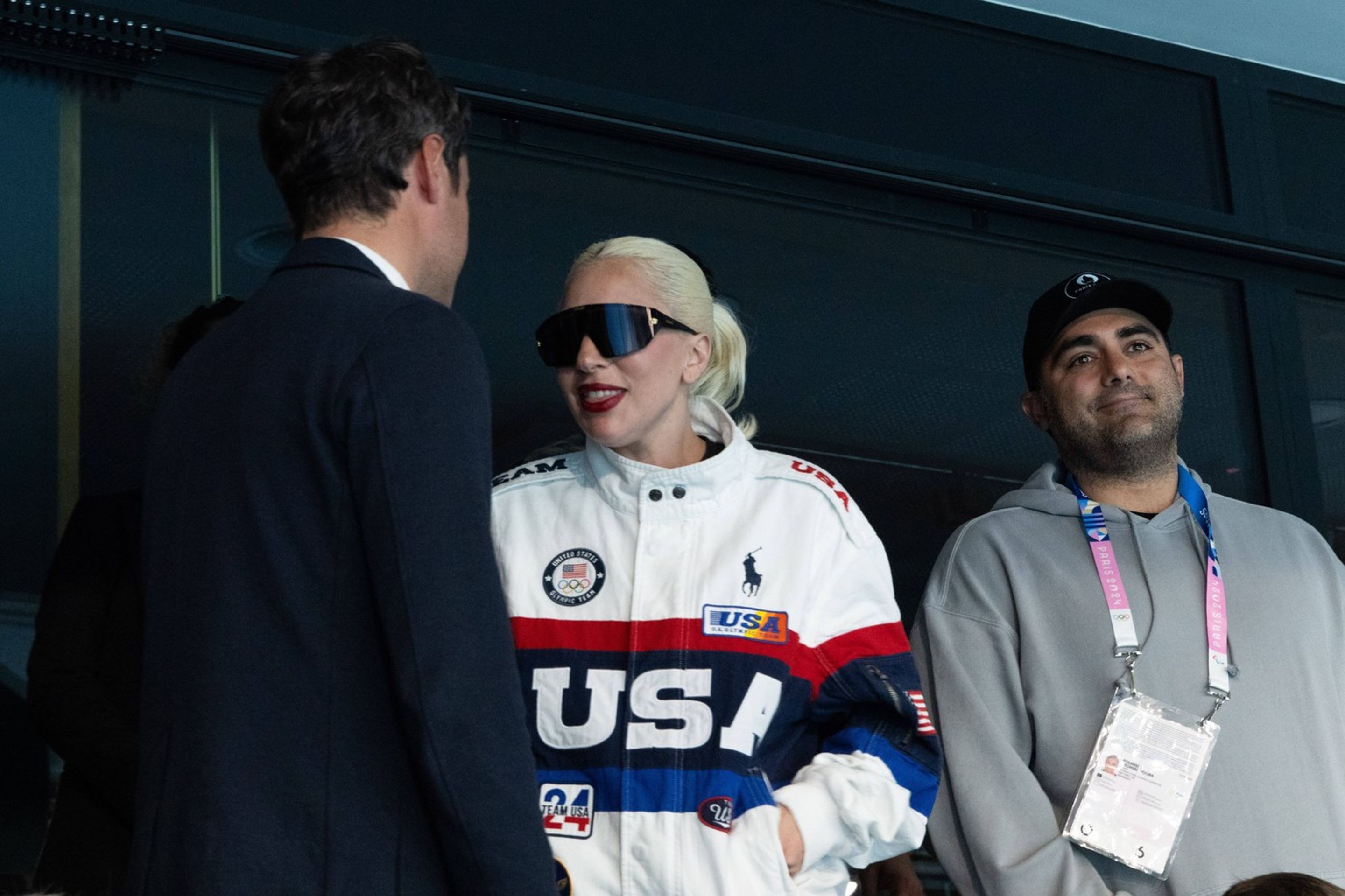 Lady Gaga se svým snoubencem Michaelem Polanským a premiérem Attalem - Lady Gaga (3/13)