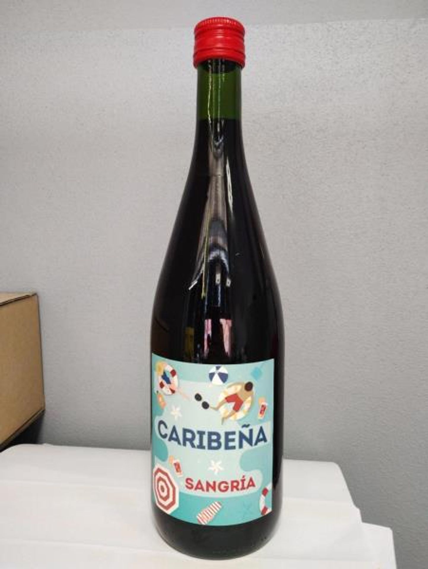 Caribeña Sangría, aromatizovaný vinný nápoj ze Španělska, alk. 7 % obj (1) - Závadná vína (13/17)