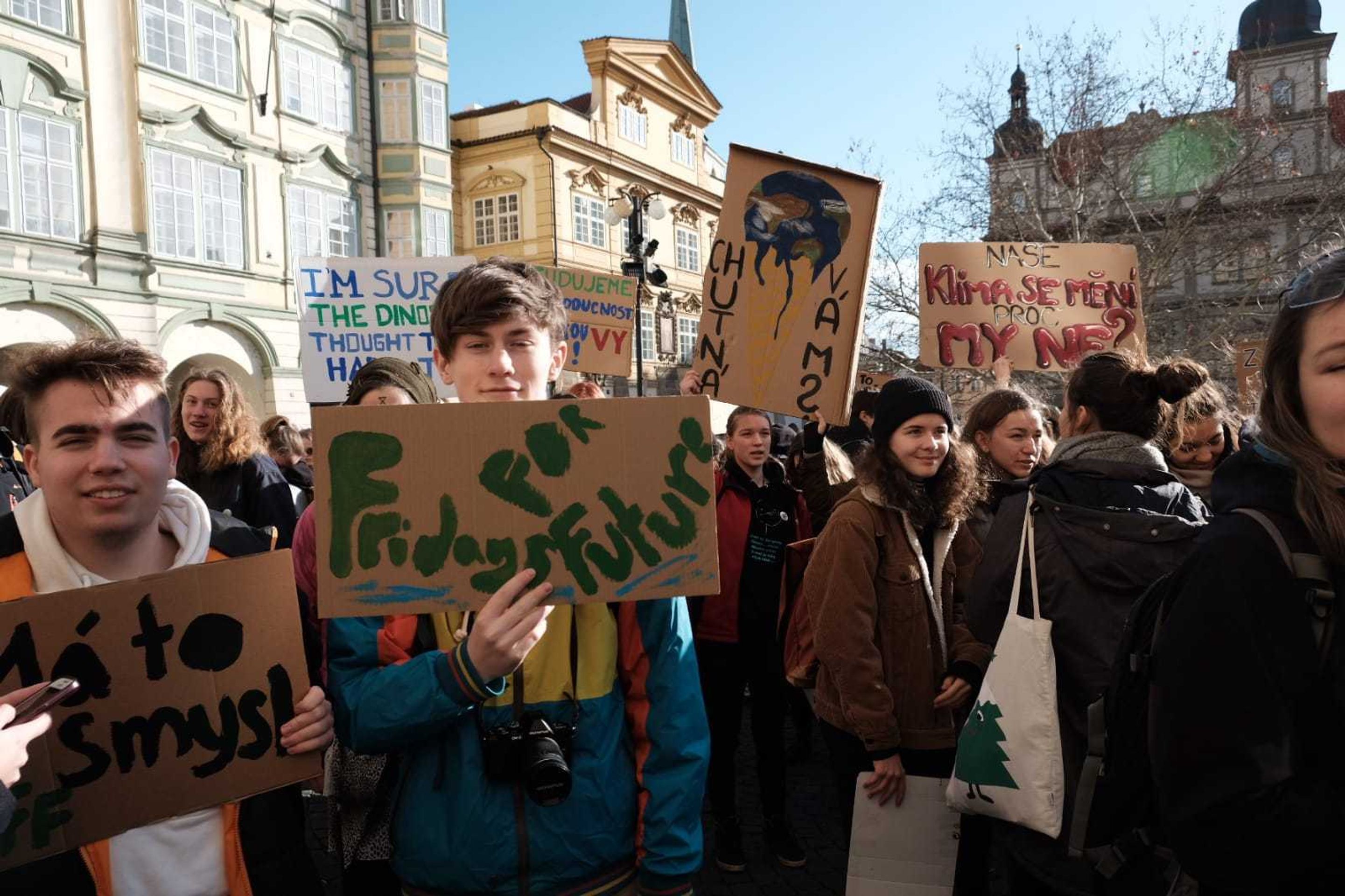 Demonstrace českých studentů za lepší klimatické podmínky - 1 - GALERIE: Demonstrace českých studentů za lepší klimatické podmínky (1/14)