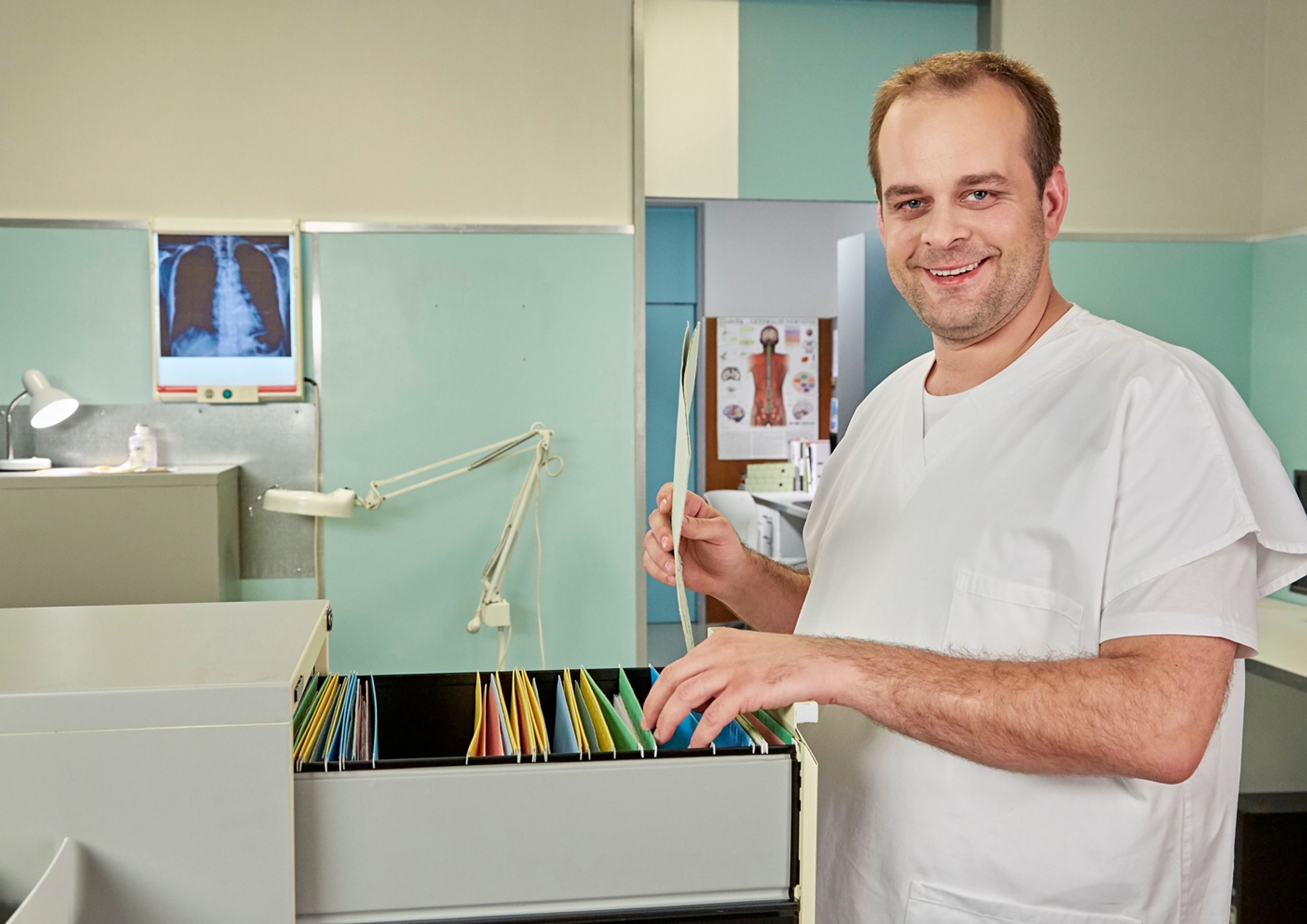Ordinace v růžové zahradě 2 - Roman Štabrňák - GALERIE: Nové díly Ordinace v růžové zahradě 2 (16/18)