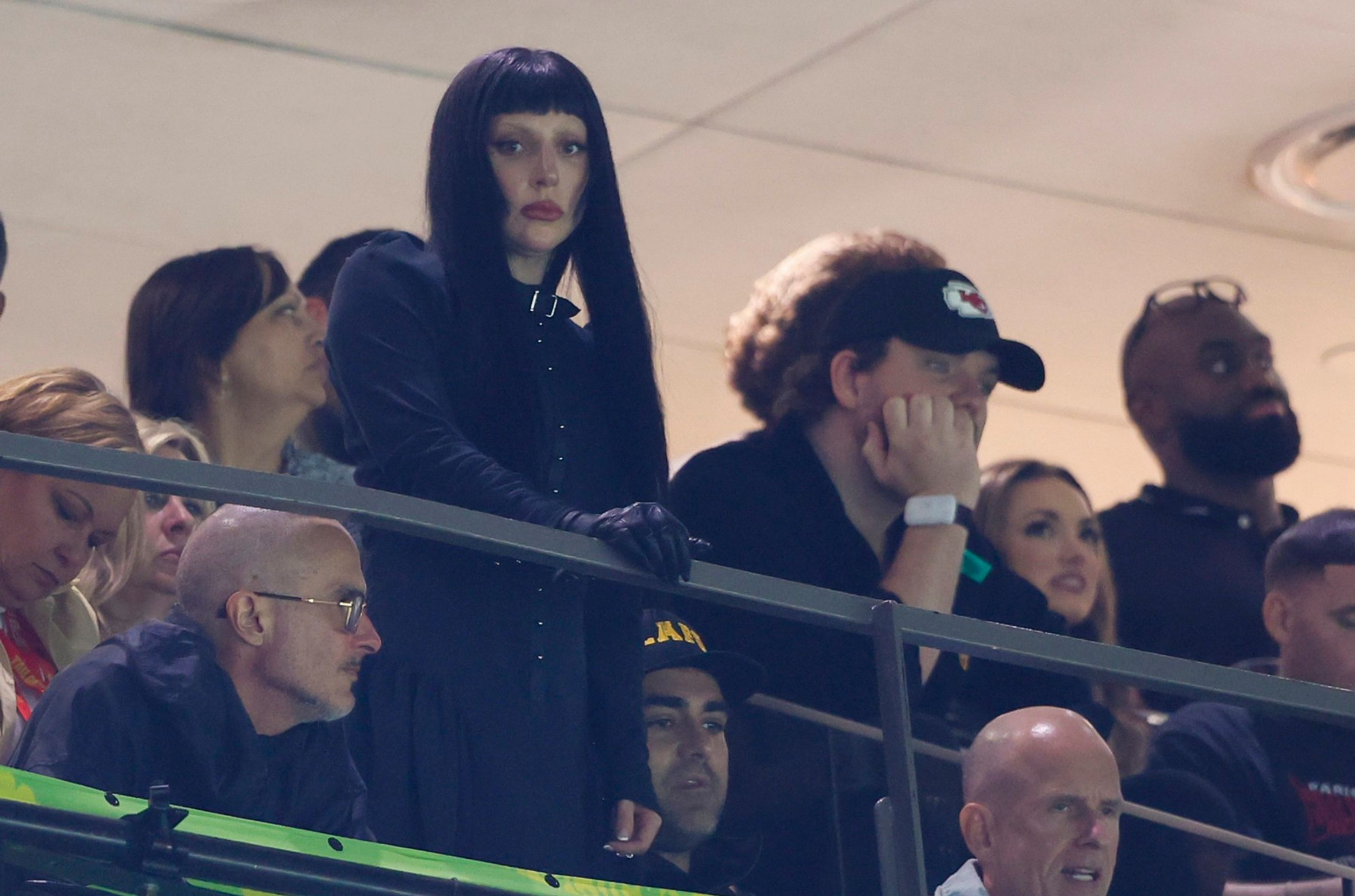 Popová superstar Lady Gaga taktéž navštívila prestižní událost - Celebrity na Super Bowlu LIX (3/6)