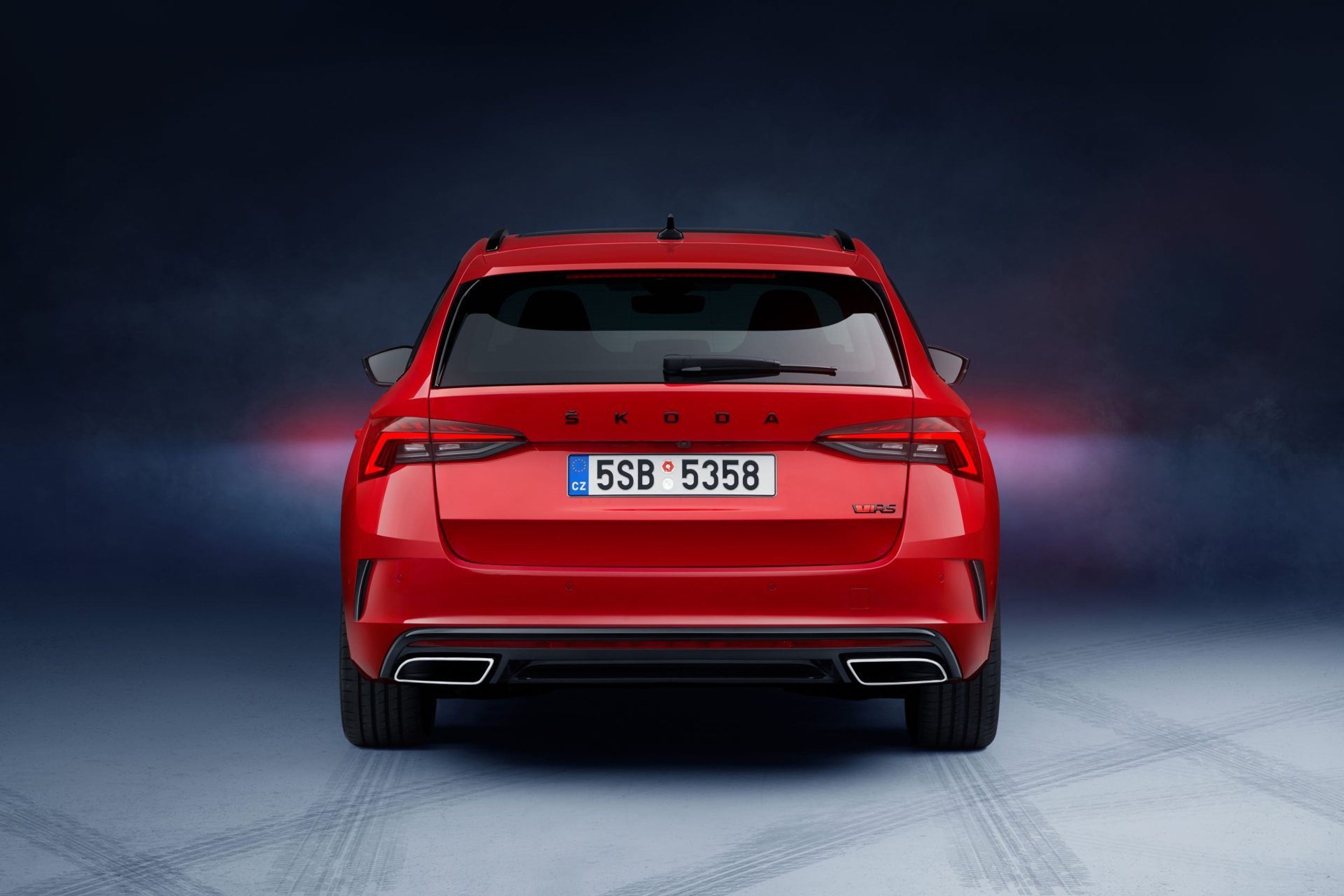 Škoda Octavia RS - 50 - Fotogalerie: Tohle je populární RS, vrcholná sportovní verze nové Octavie (12/24)