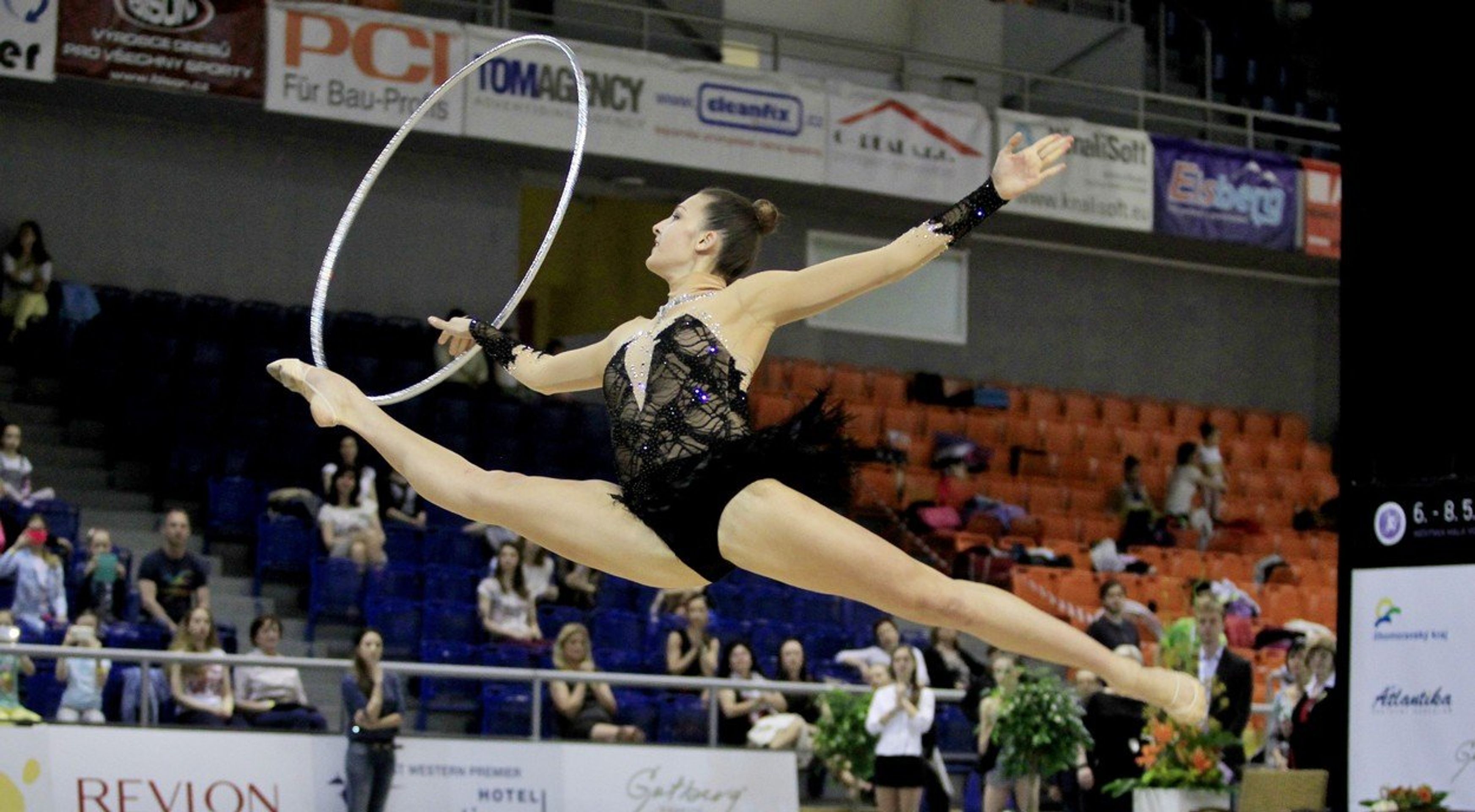 Monika Vlčková - GALERIE: Moderní gymnastka Monika Vlčková (4/4)