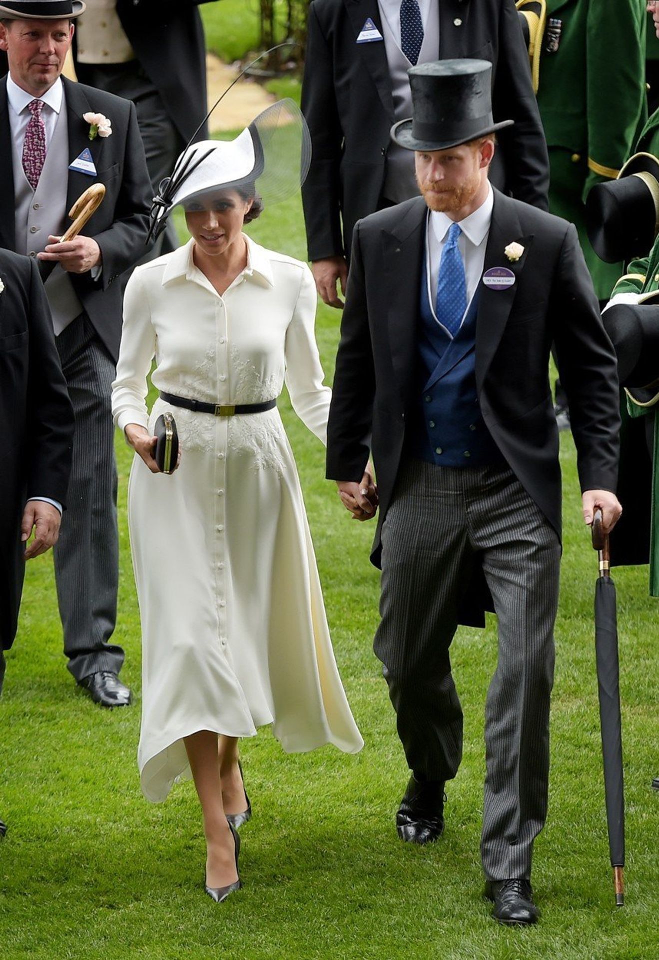 Meghan Markle ve volných šatech - 4 - GALERIE: Vévodkyně Meghan na oficiálních akcích (7/11)