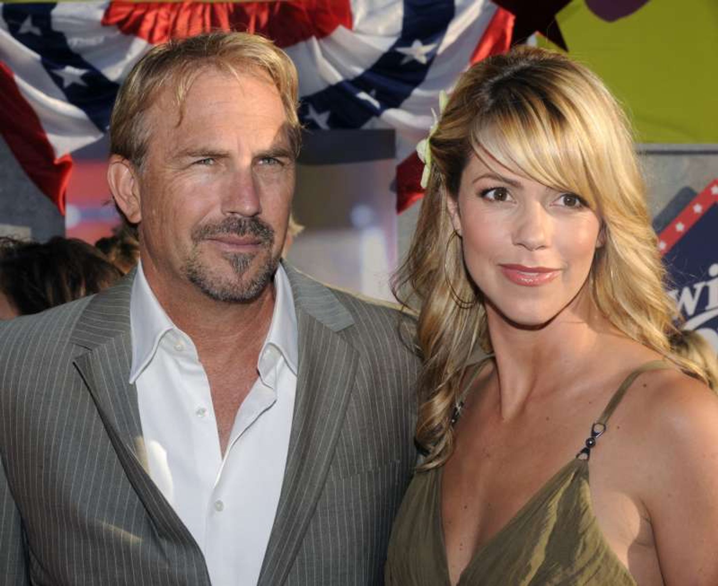 Kevin Costner s manželkou Christine Baumgartnerovou - Kevin Costner (3/4)