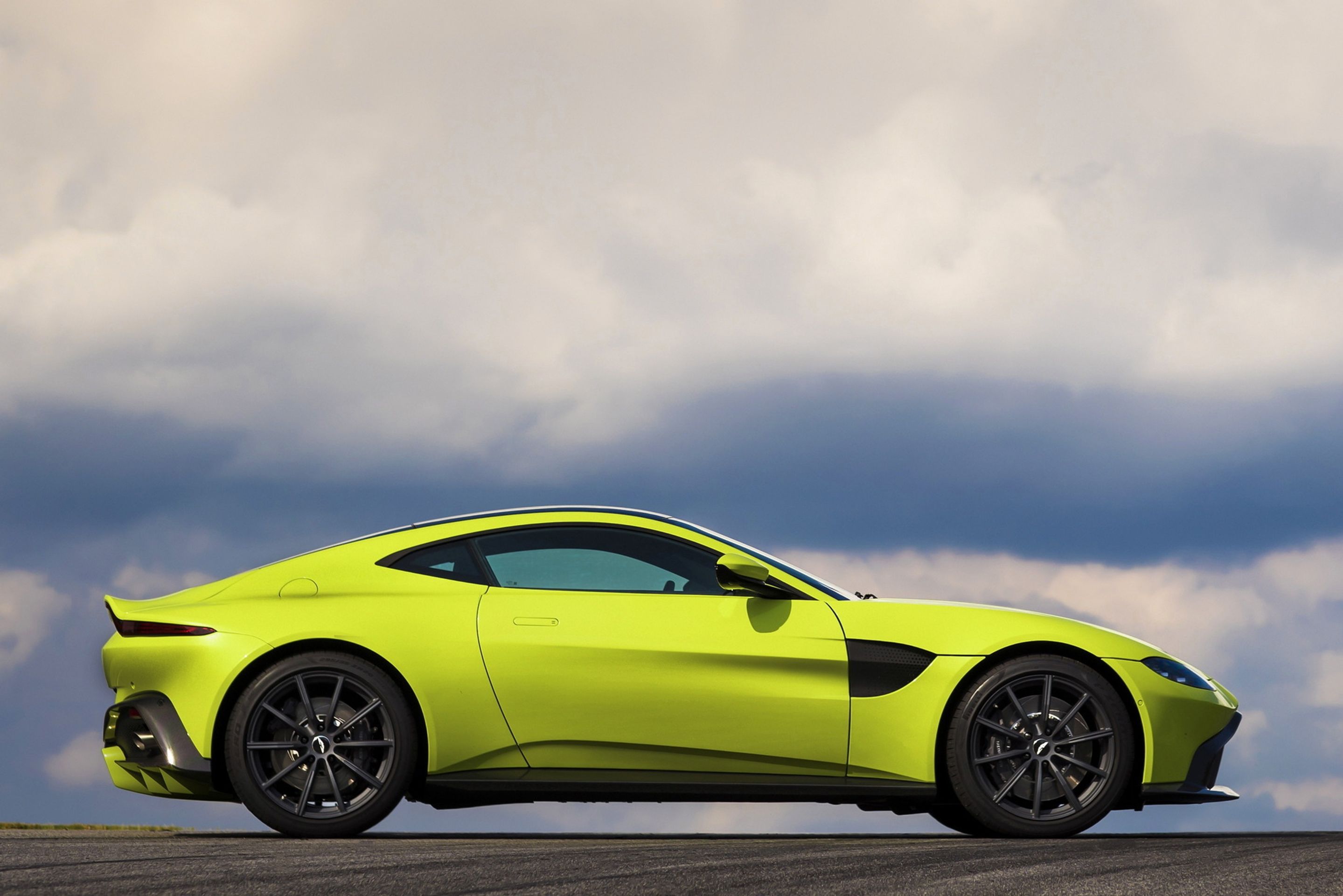 Aston Martin - 71 - FOTOGALERIE: Aston Martin V8 Vantage (2/36)